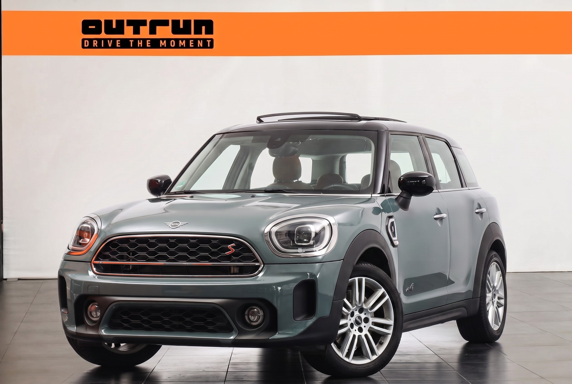 MINI Countryman Cooper S ALL4 Steptronic • Sage Green• Cuir Chester Malt Brown • Toit panoramique-image-0