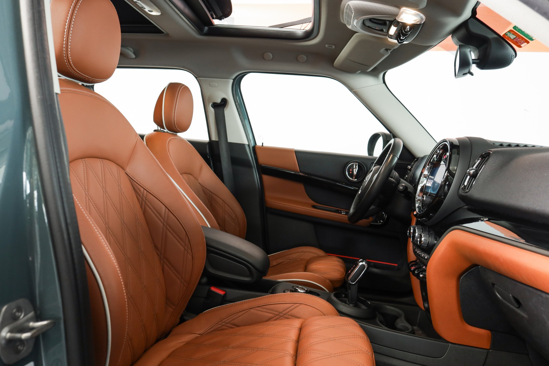 MINI Countryman Cooper S ALL4 Steptronic • Sage Green• Cuir Chester Malt Brown • Toit panoramique-image-10