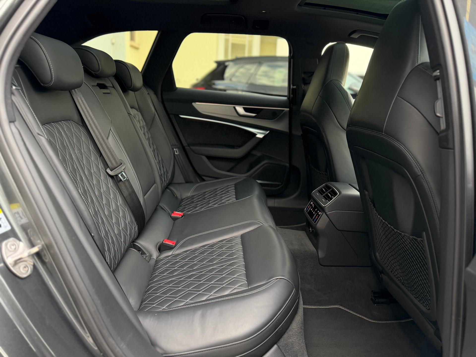 AUDI A6 Avant 50 TDI Sport quattro tiptronic-image-12