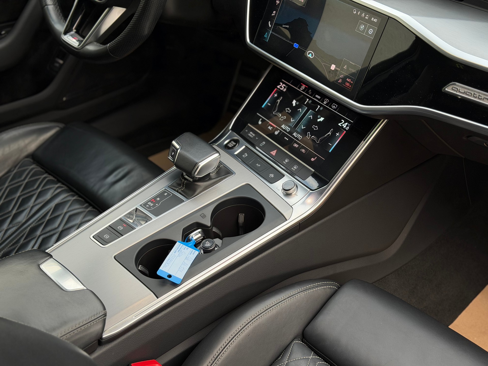 AUDI A6 Avant 50 TDI Sport quattro tiptronic-image-16