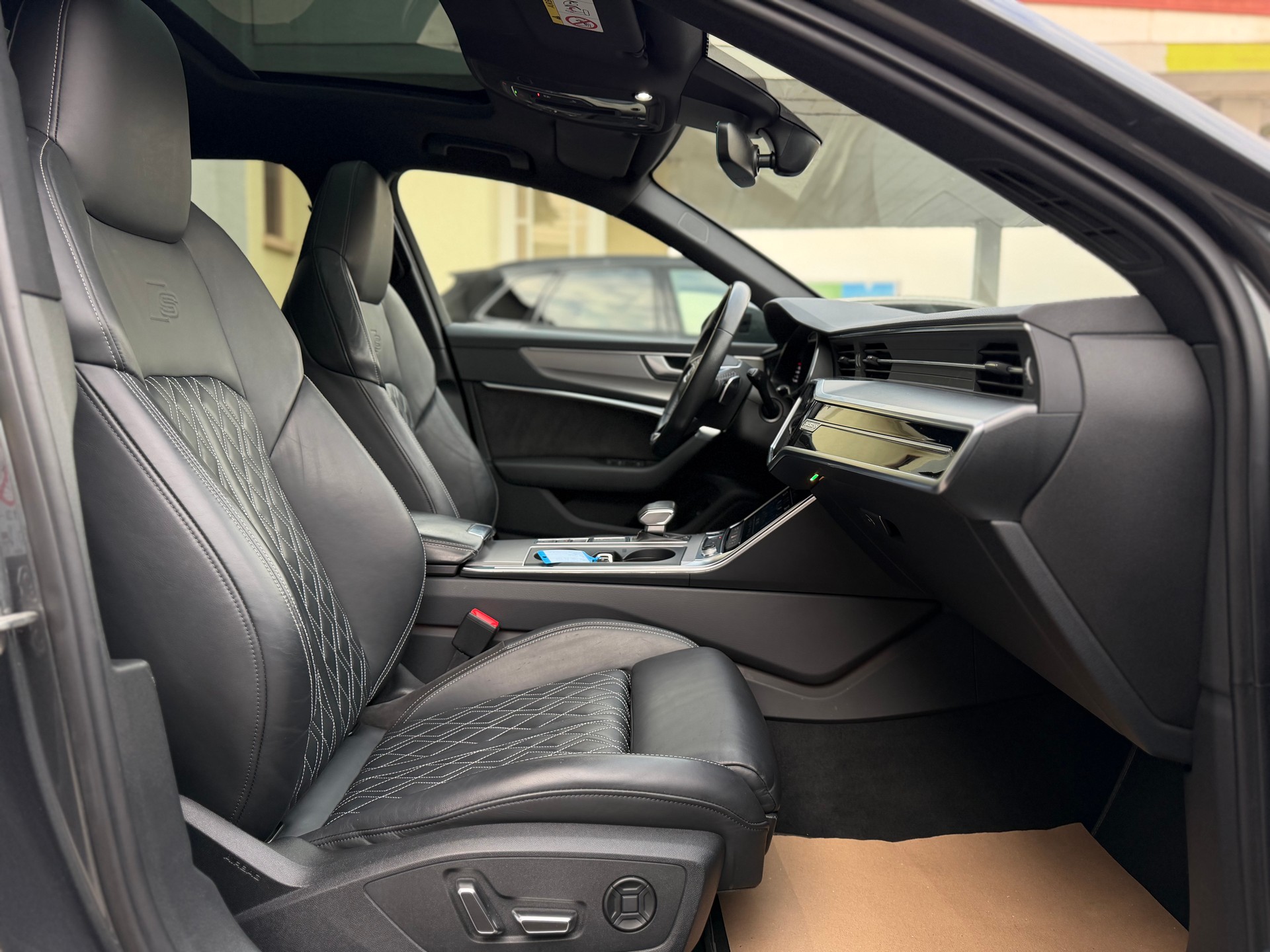 AUDI A6 Avant 50 TDI Sport quattro tiptronic-image-13