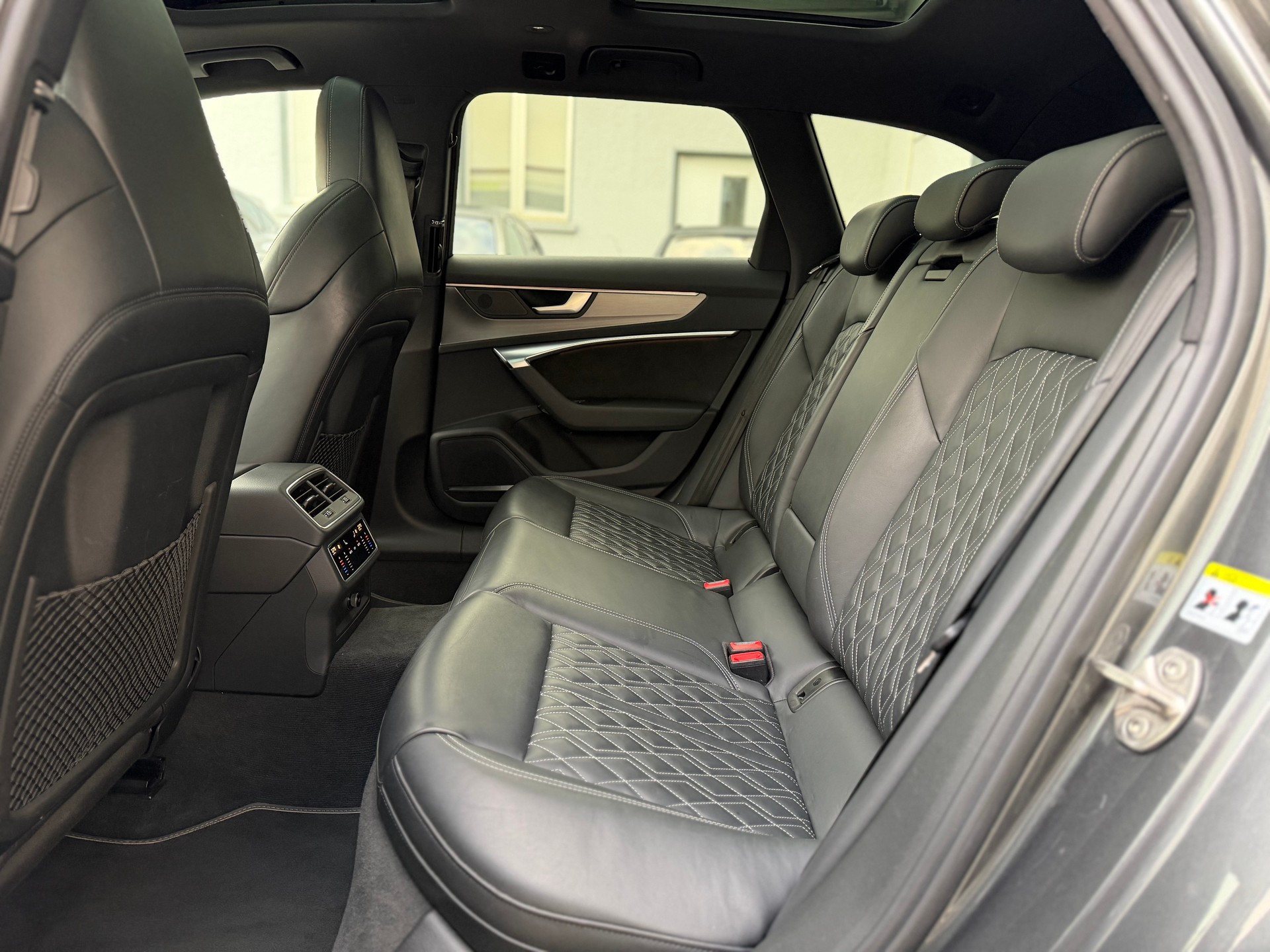 AUDI A6 Avant 50 TDI Sport quattro tiptronic-image-10
