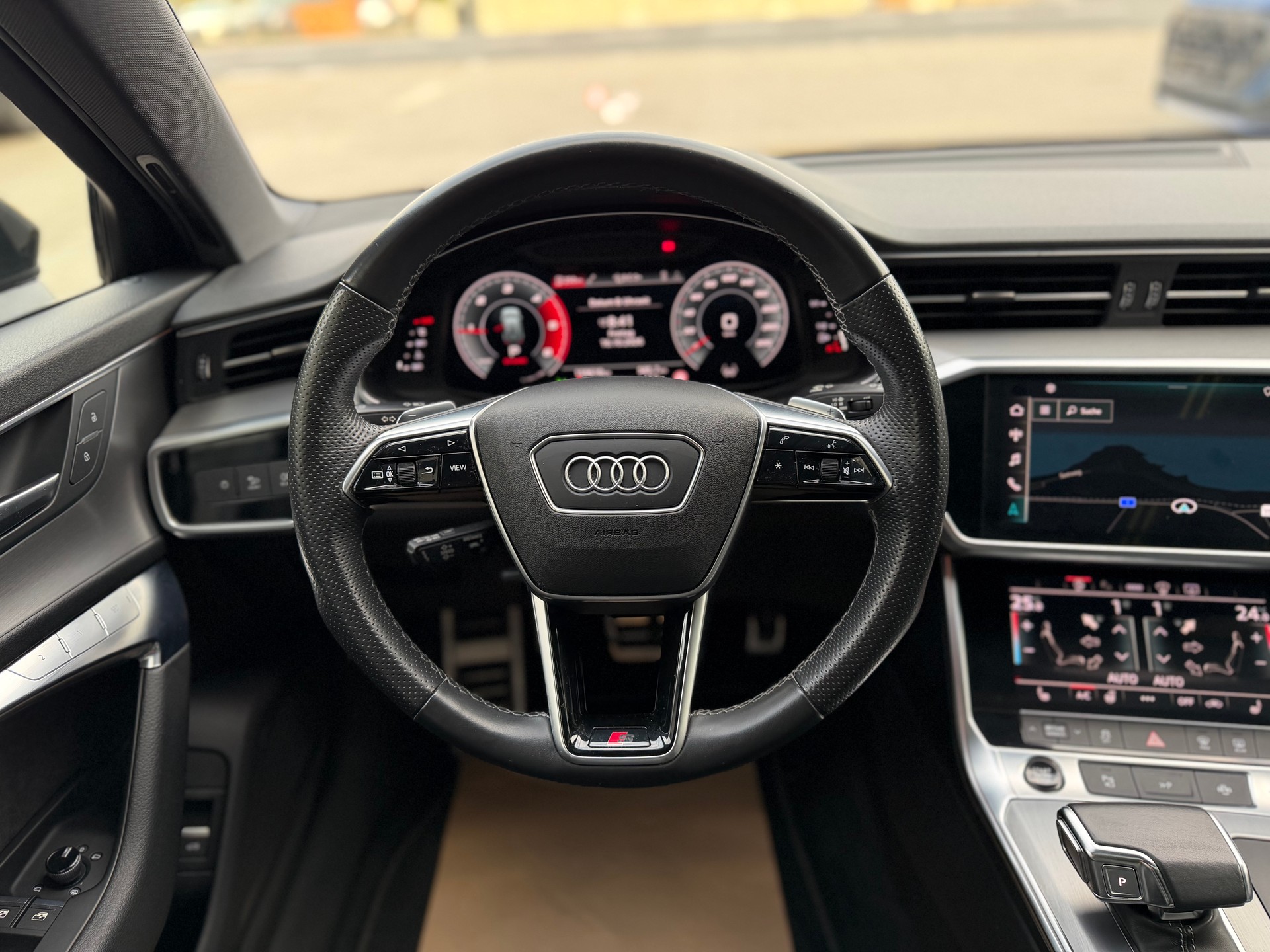 AUDI A6 Avant 50 TDI Sport quattro tiptronic-image-15