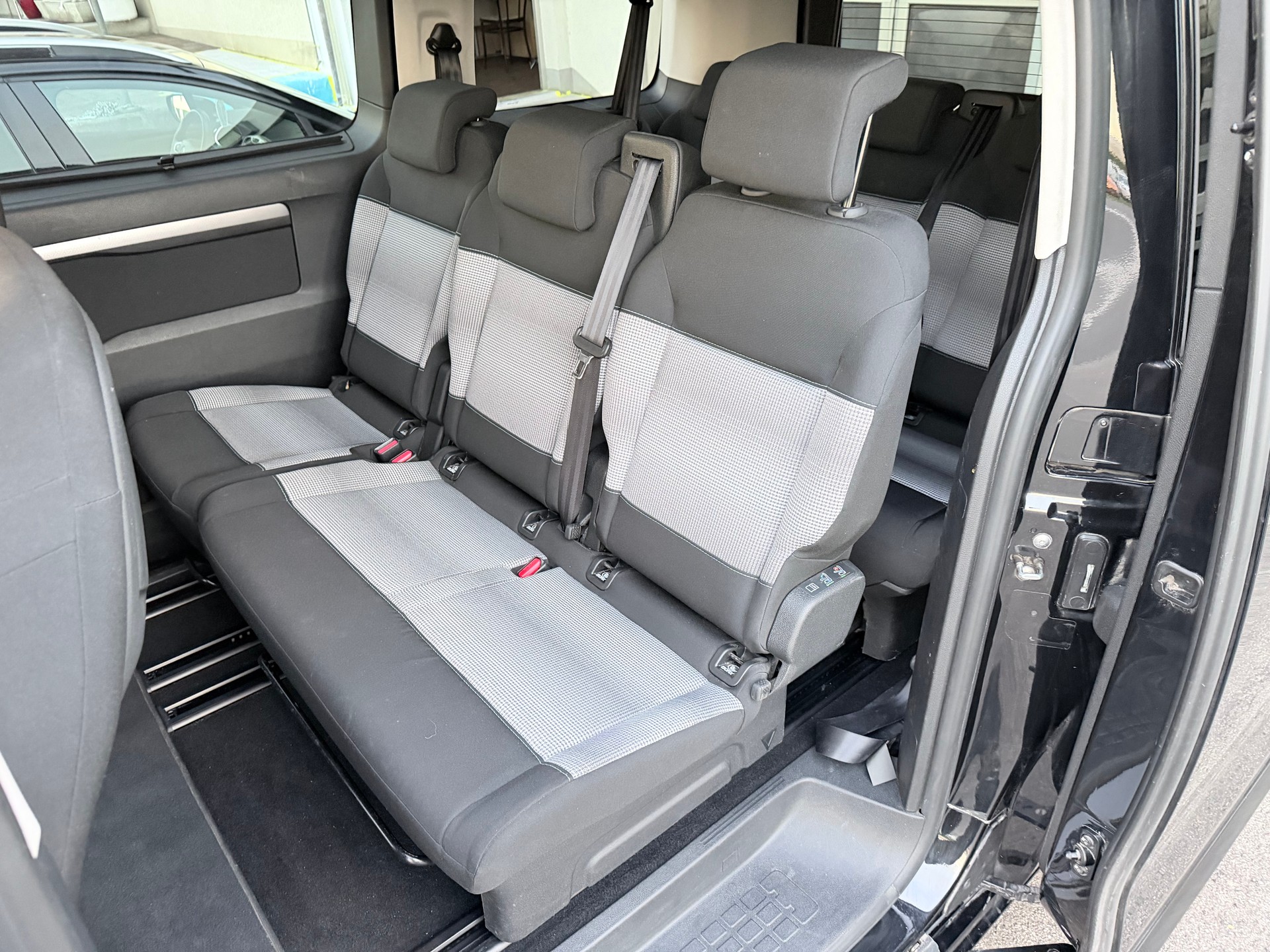 CITROEN Spacetourer 2.0 BlueHDi Feel M EAT+++AB PLATZ IM KUNDENAUFTRAG+++-image-15