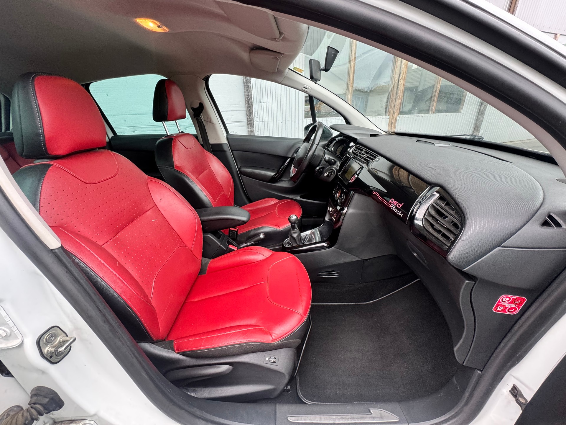 CITROEN C3 1.6i 16V Red Block-image-10