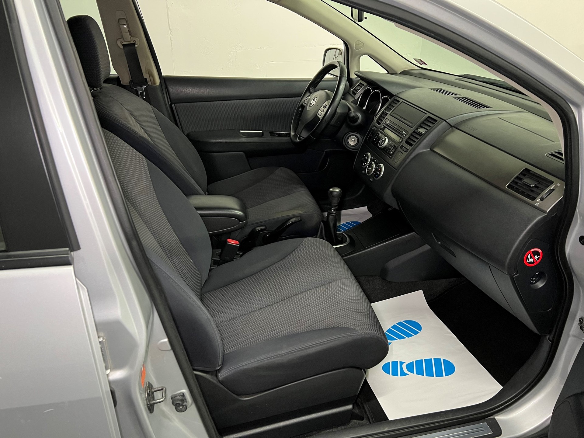 NISSAN Tiida 1.8 acenta-image-15