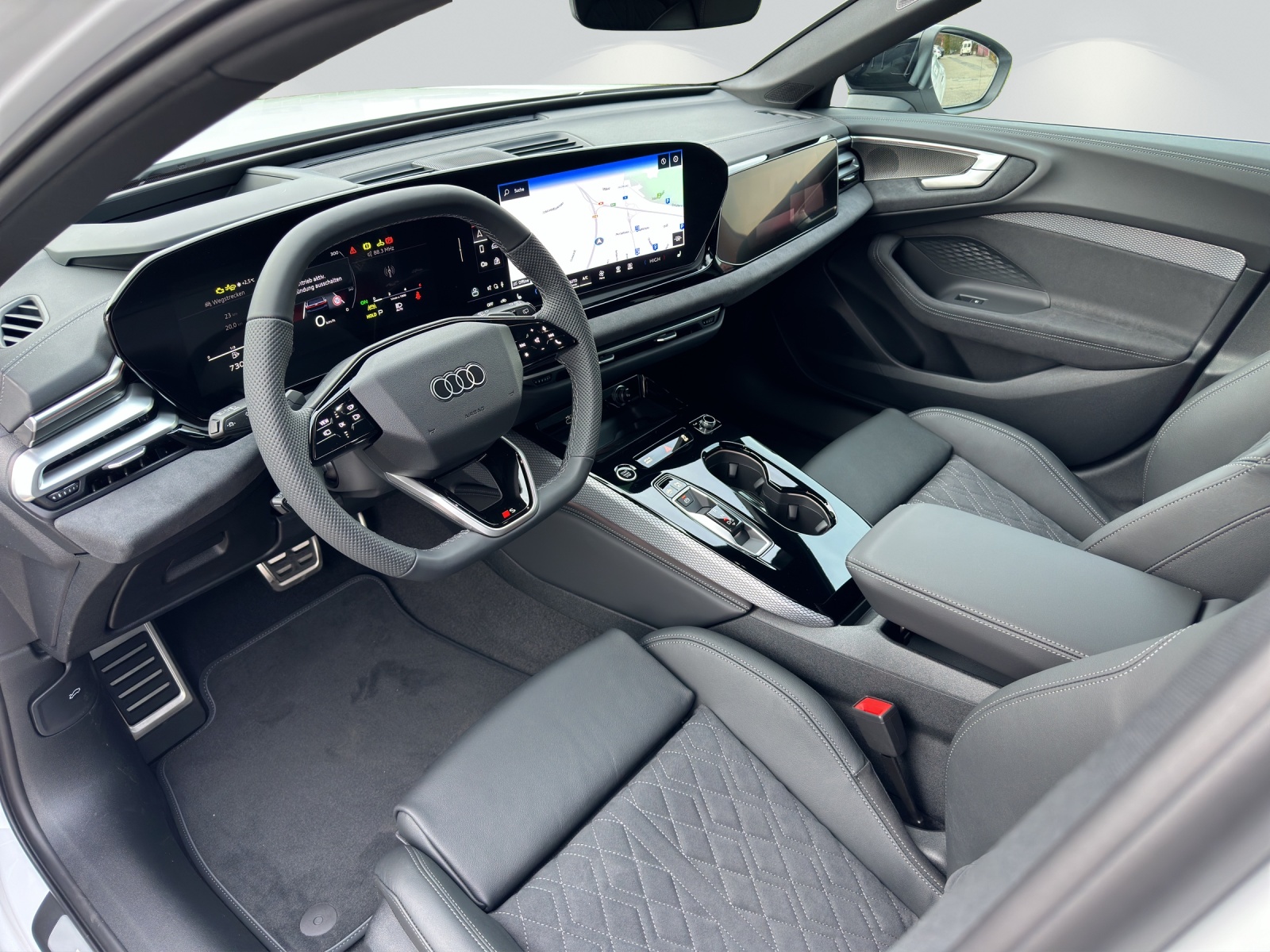 AUDI A5 Avant TDI quattro 150 kW Attraction S tronic-image-4