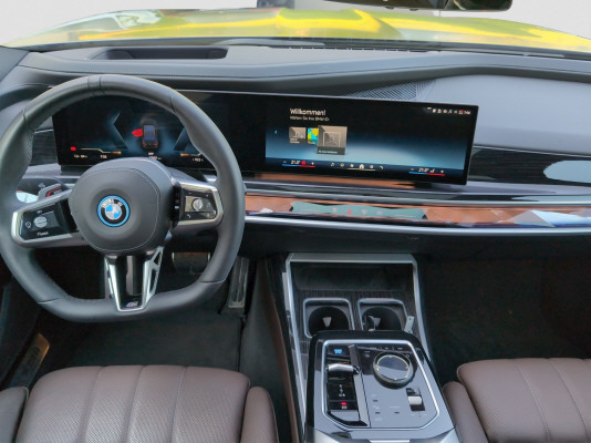 BMW i7 xDrive 60 M Sport Pro-image-10