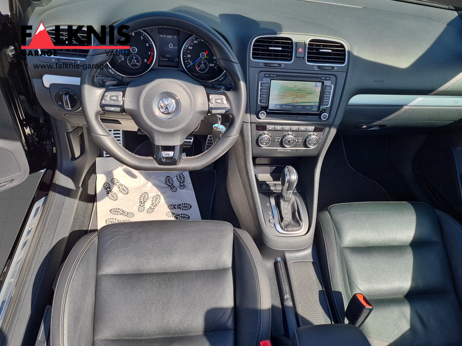 VW Golf Cabrio 2.0 TSI R DSG-image-14