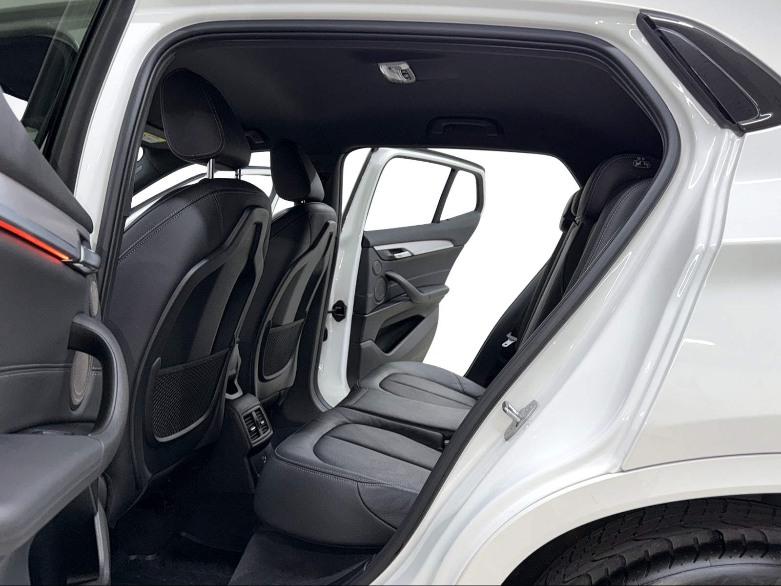 BMW X2 xDrive 20d M Sport 190PS ALPINWEISS Steptronic | Leder | RF-Kamera | H&K Soundsystem | Komfortzugang |-image-7