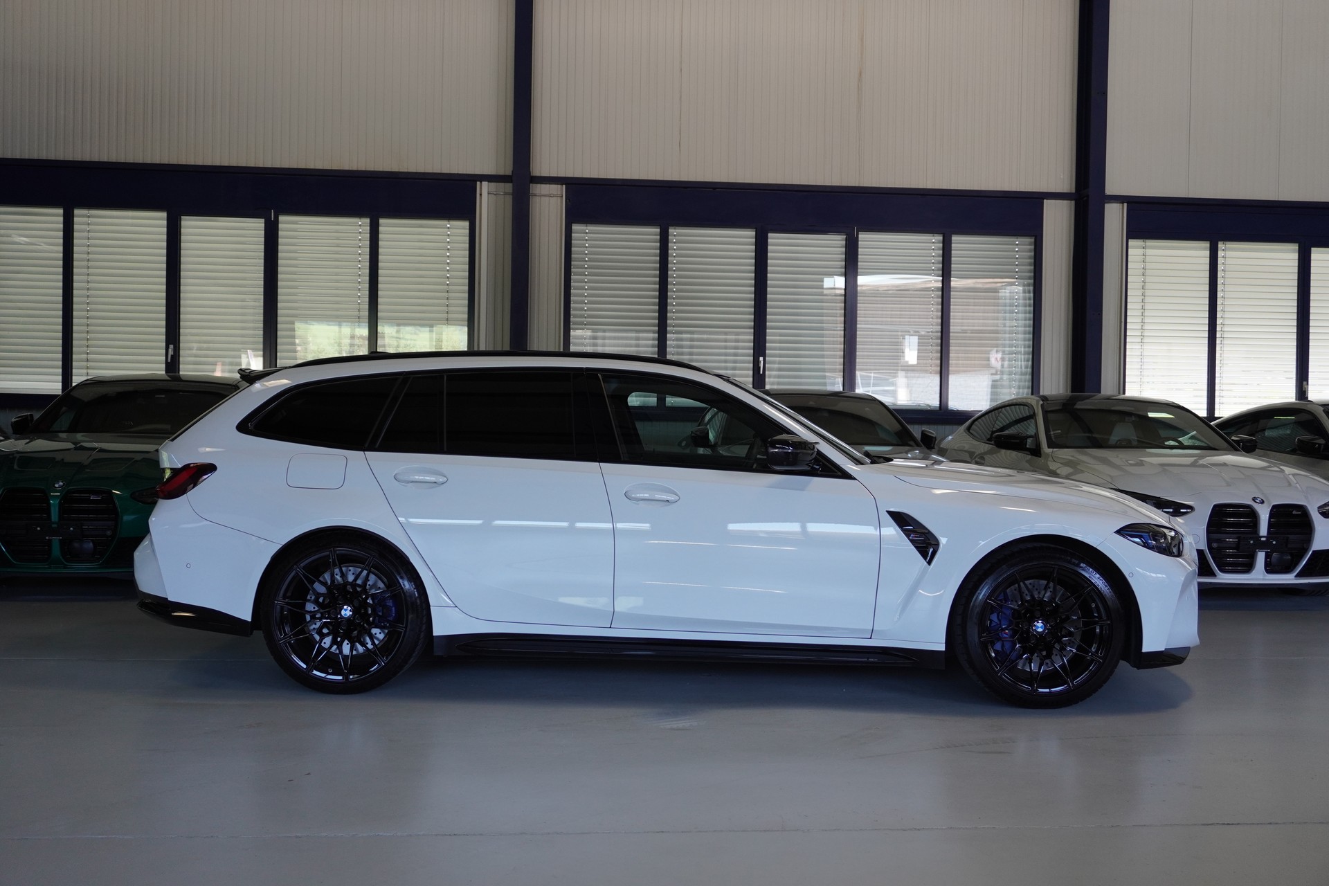 BMW M3 Touring xDrive Competition M LCI ///Werksgarantie bis 11/2027///M Carbon Schalensitze///-image-4