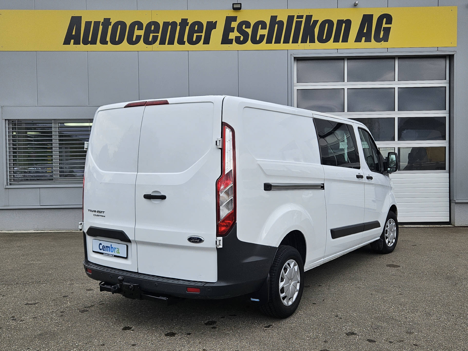 FORD Transit Custom Van 290 L2 2.0 TDCi 130 Trend * 6-Plätzer * Klima * Frisch ab MFK * AHK * Navi *-image-4
