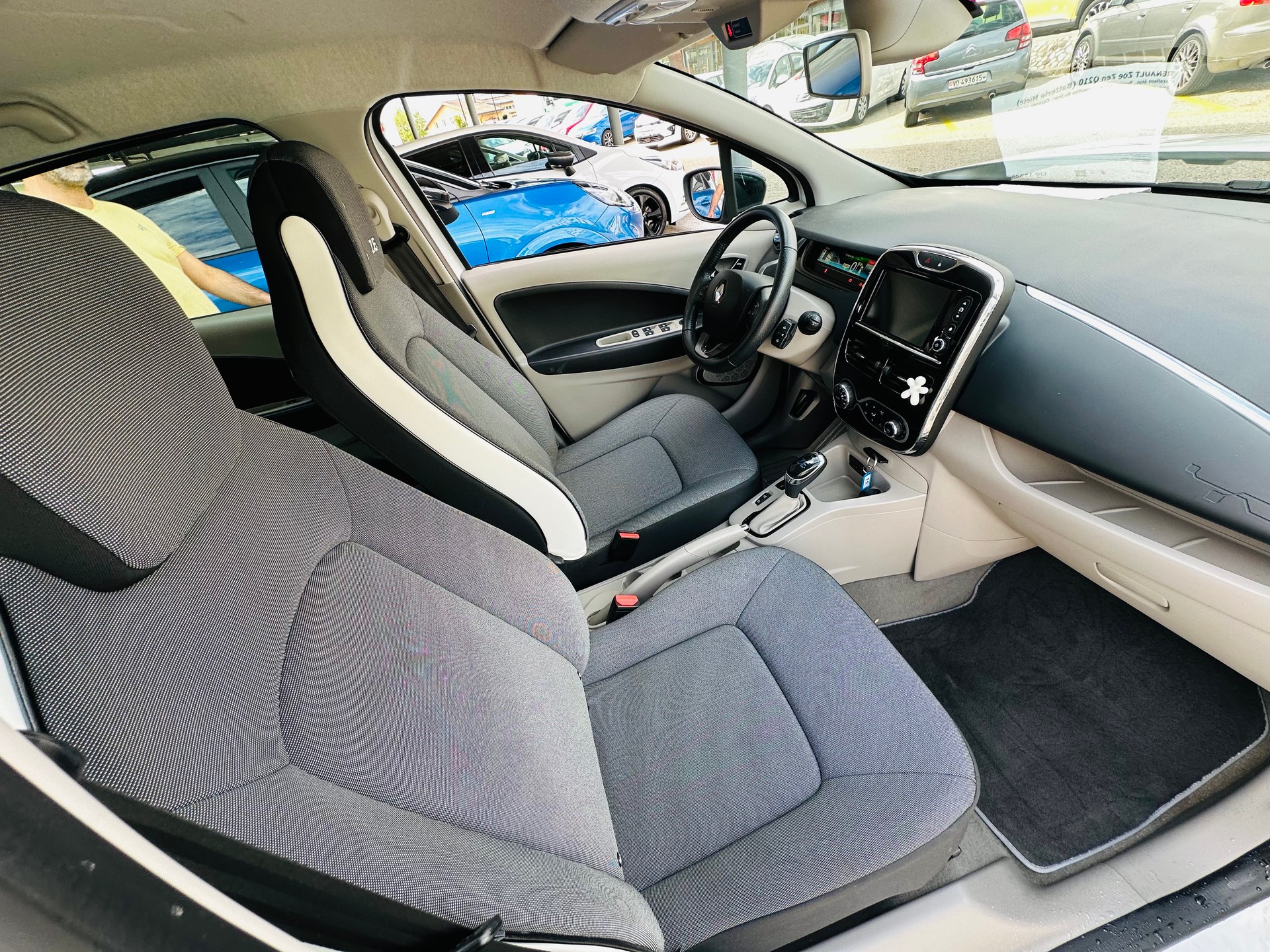 RENAULT Zoe Zen Q210 (Batterie Miete)-image-15