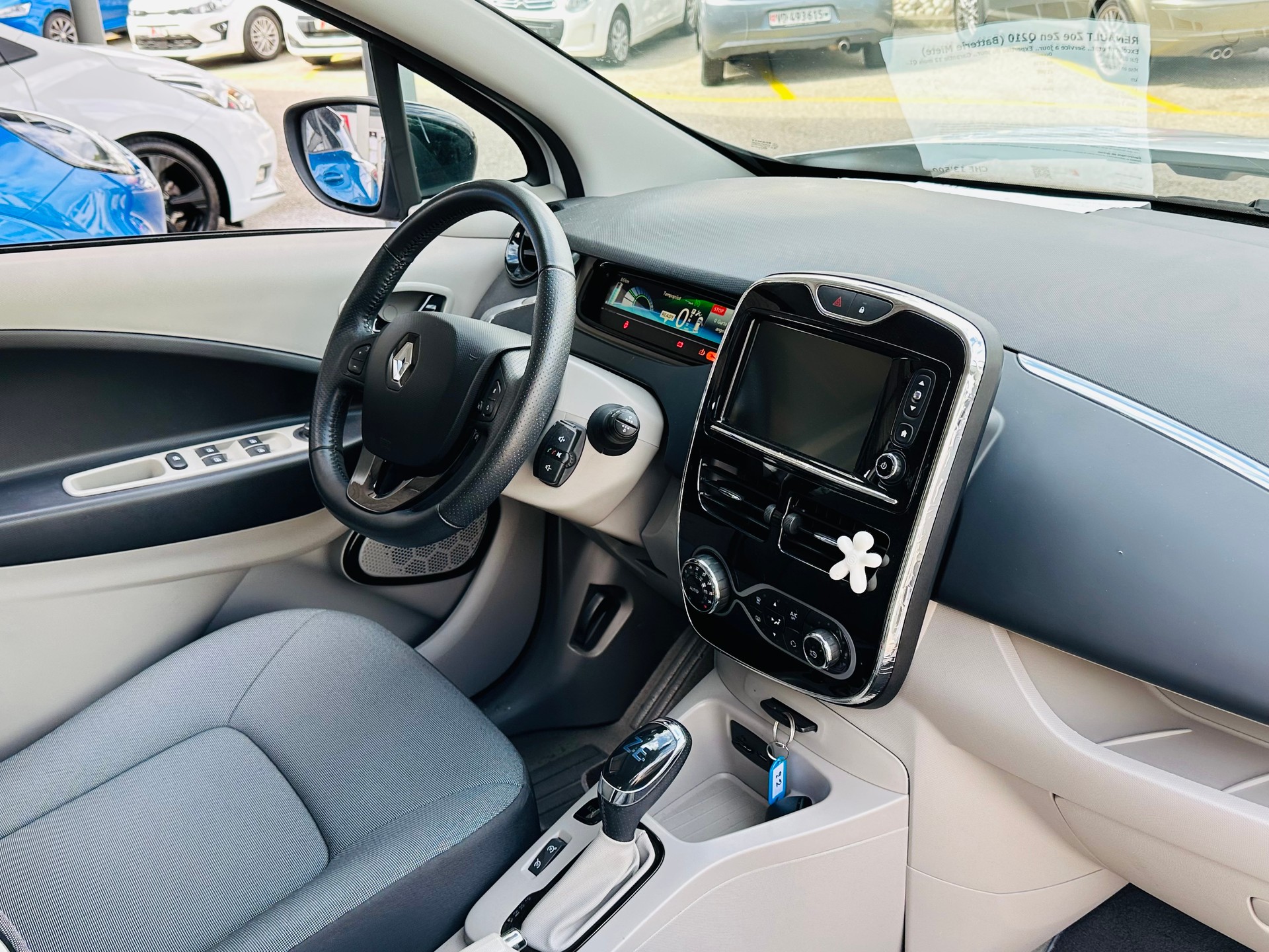 RENAULT Zoe Zen Q210 (Batterie Miete)-image-18