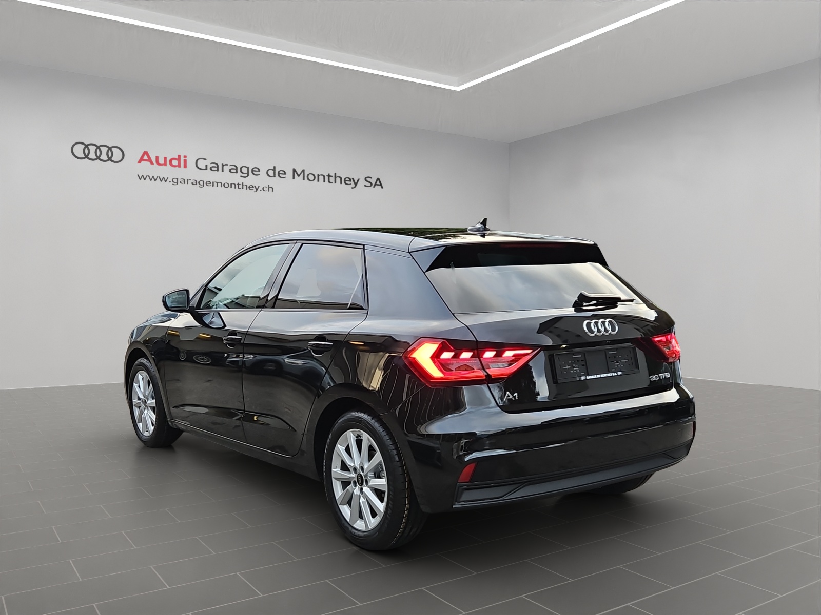 AUDI A1 Sportback 30 TFSI Attraction S-tronic-image-5