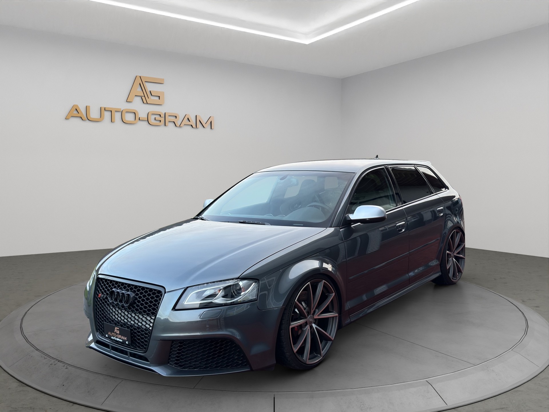 AUDI RS3 Sportback 2.5 TFSI quattro S-tronic-image-0