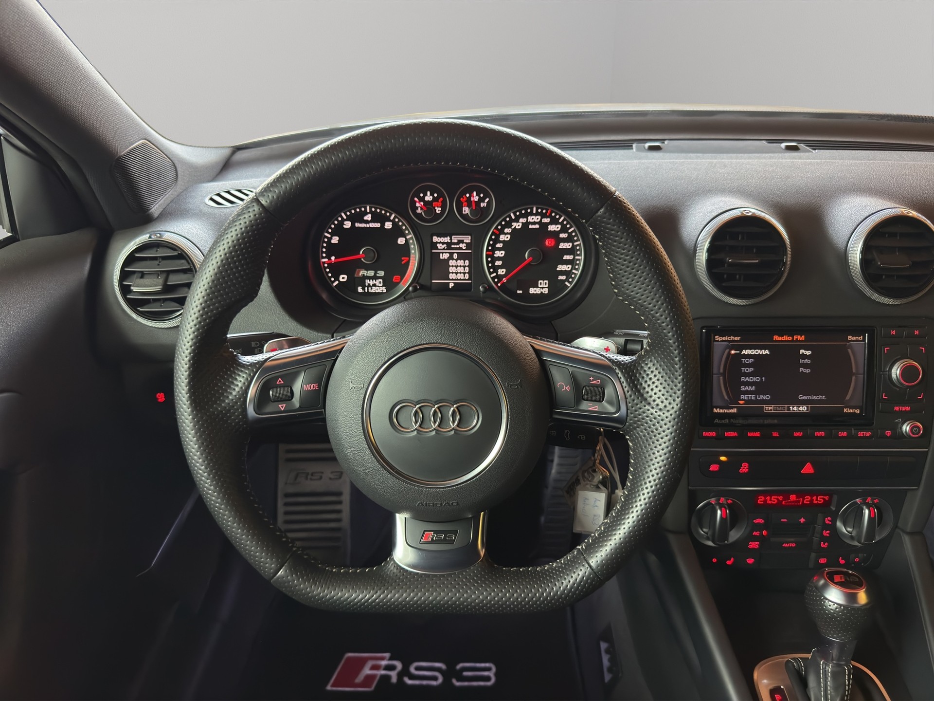 AUDI RS3 Sportback 2.5 TFSI quattro S-tronic-image-14
