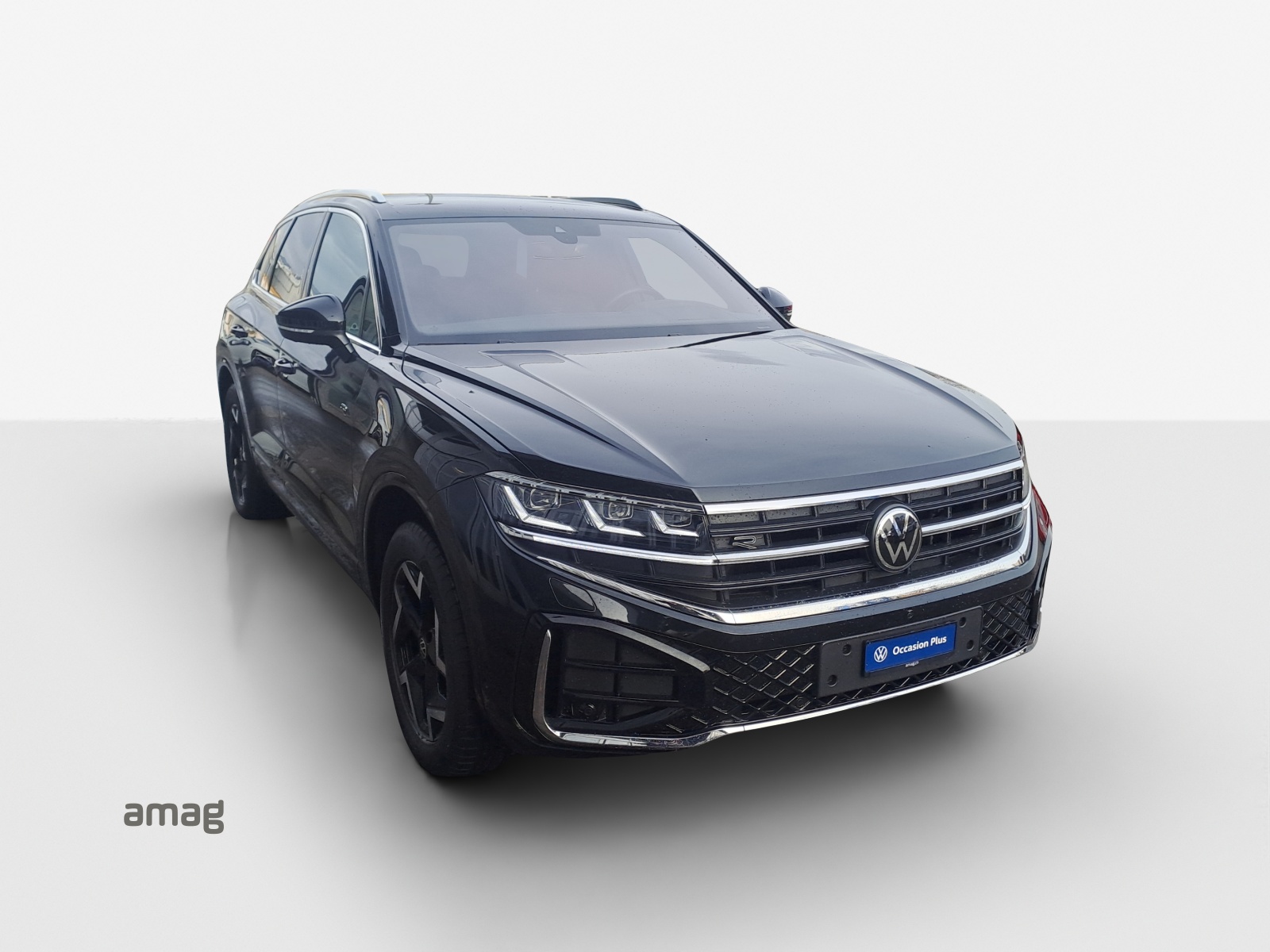 VW Touareg 3.0 TDI R-Line Tiptronic-image-15
