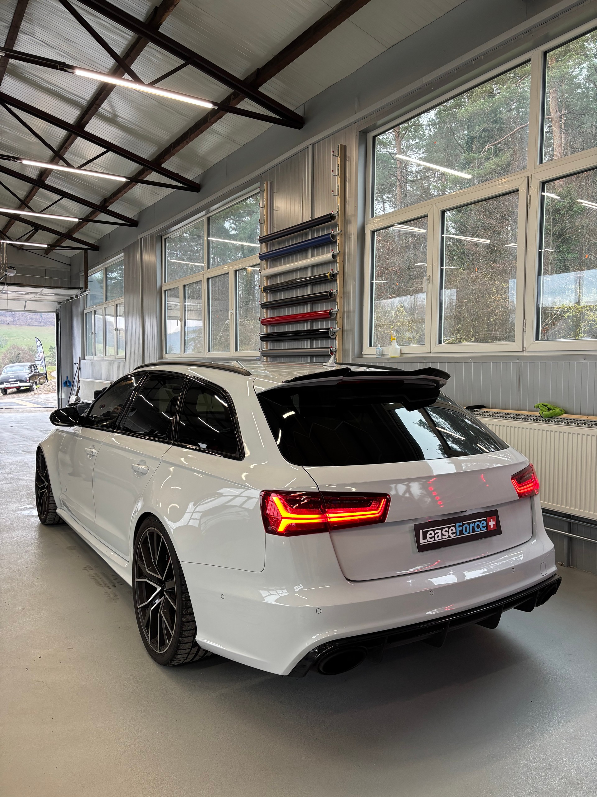 AUDI RS6 Avant 4.0 TFSI V8 performance quattro-image-1