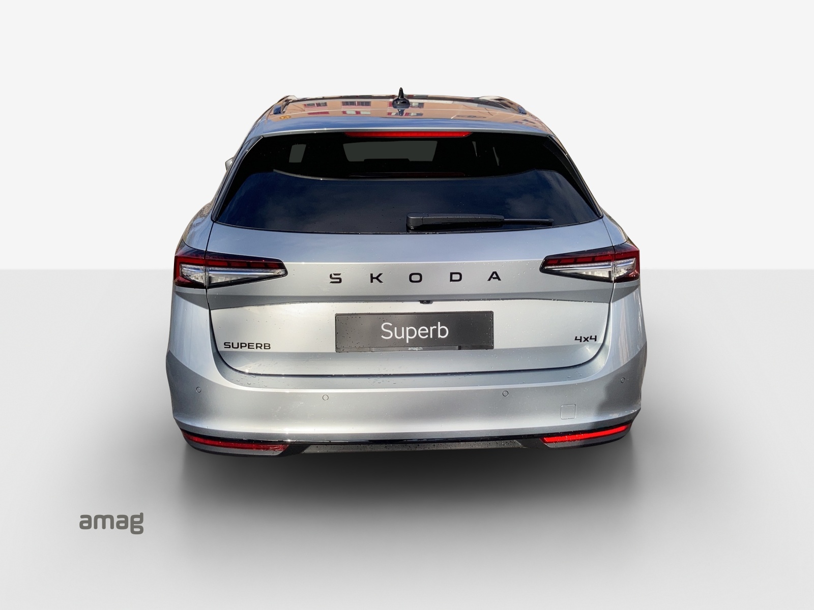 SKODA Superb Combi 2.0 TSI Sportline 4x4 DSG-image-3