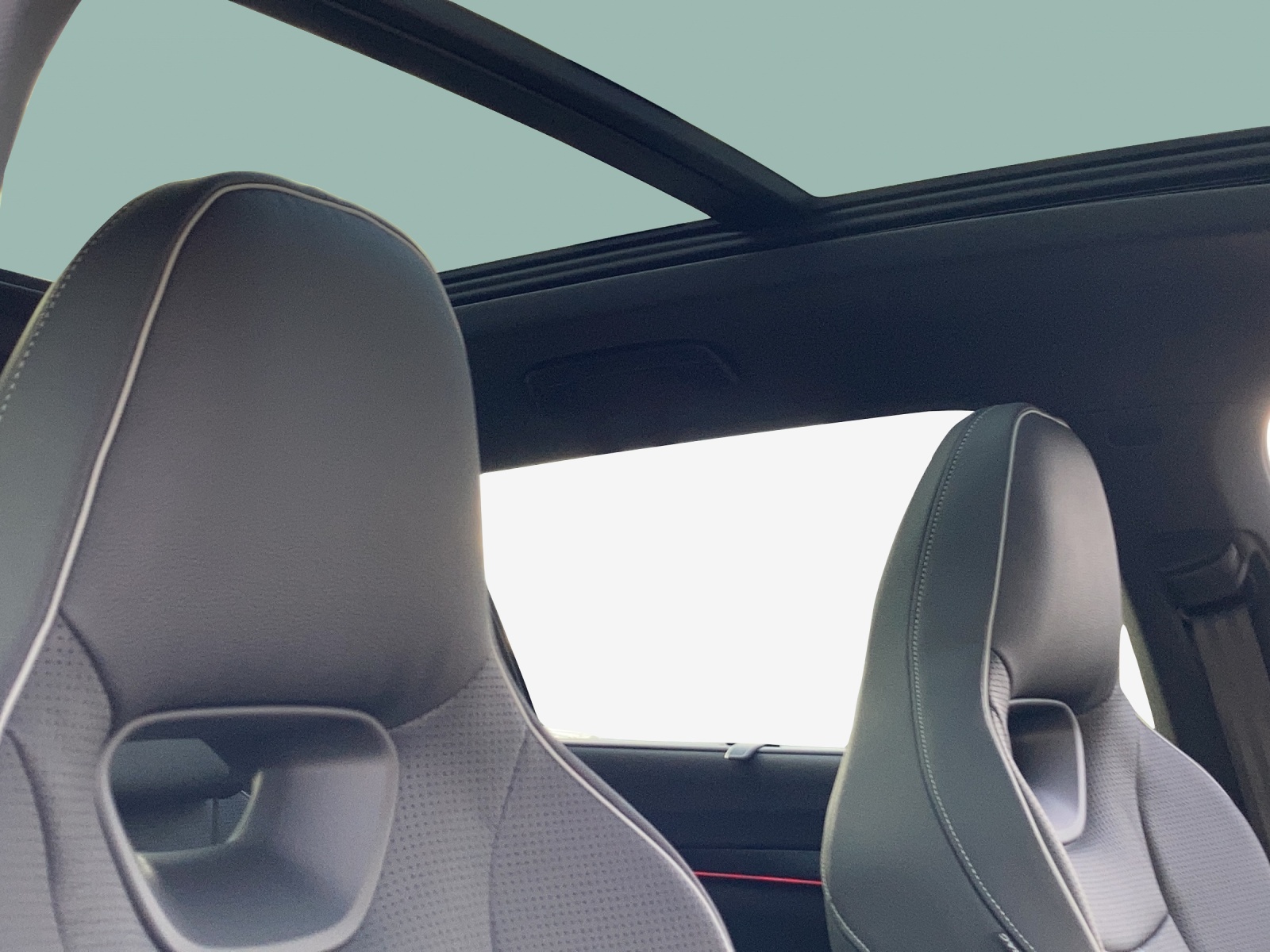 SKODA Superb Combi 2.0 TSI Sportline 4x4 DSG-image-14