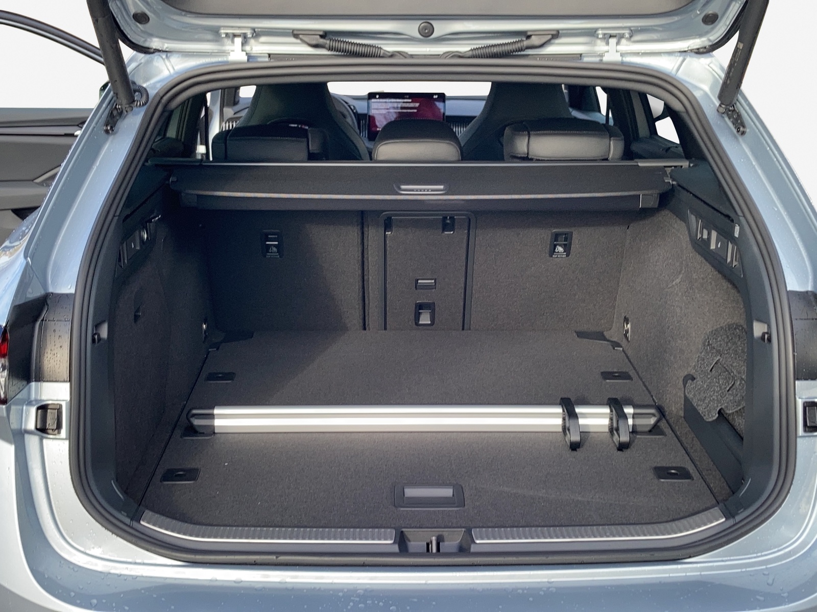 SKODA Superb Combi 2.0 TSI Sportline 4x4 DSG-image-12