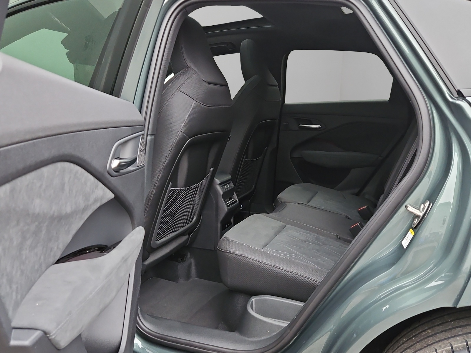 AUDI Q3 Sportback TFSI quattro 195 kW S tronic-image-9