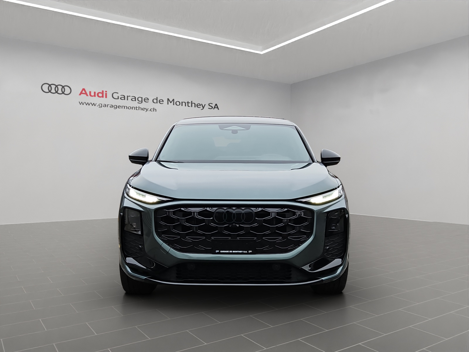 AUDI Q3 Sportback TFSI quattro 195 kW S tronic-image-1