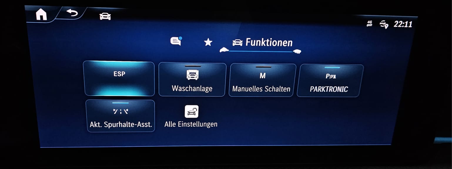 MERCEDES-BENZ A 250e AMG Line 8G-DCT-image-18