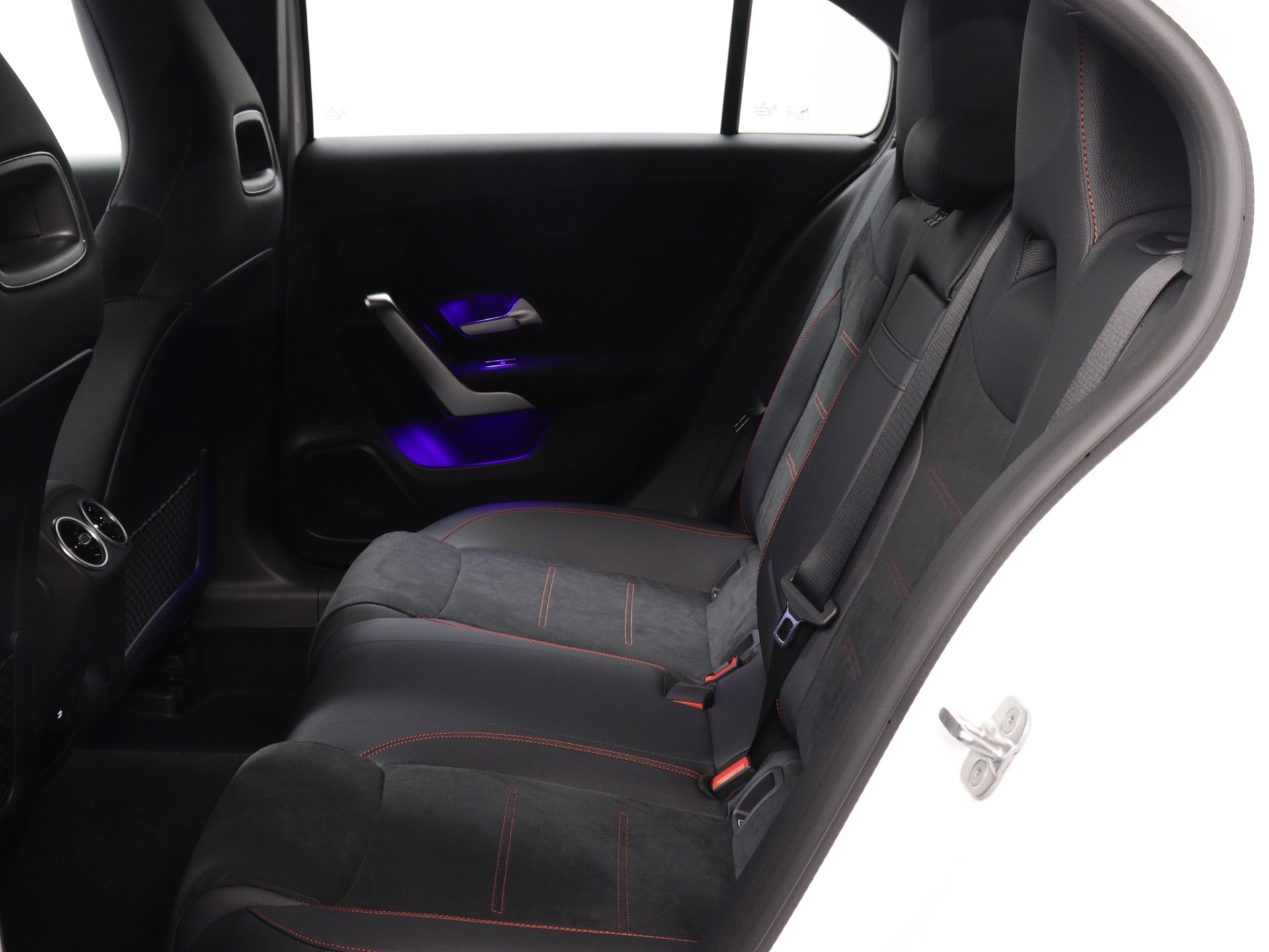 MERCEDES-BENZ A 180 Night Star AMG Line-image-10