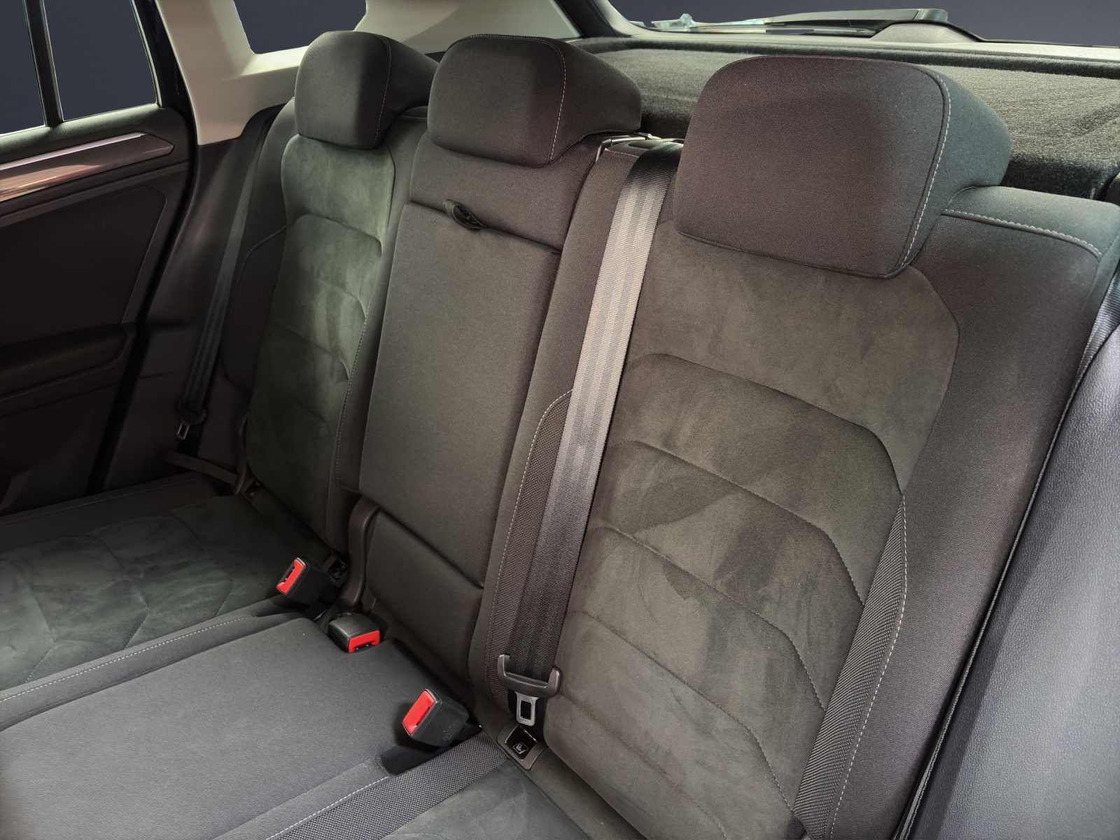 VW Tiguan 2.0TSI High 4M-image-16