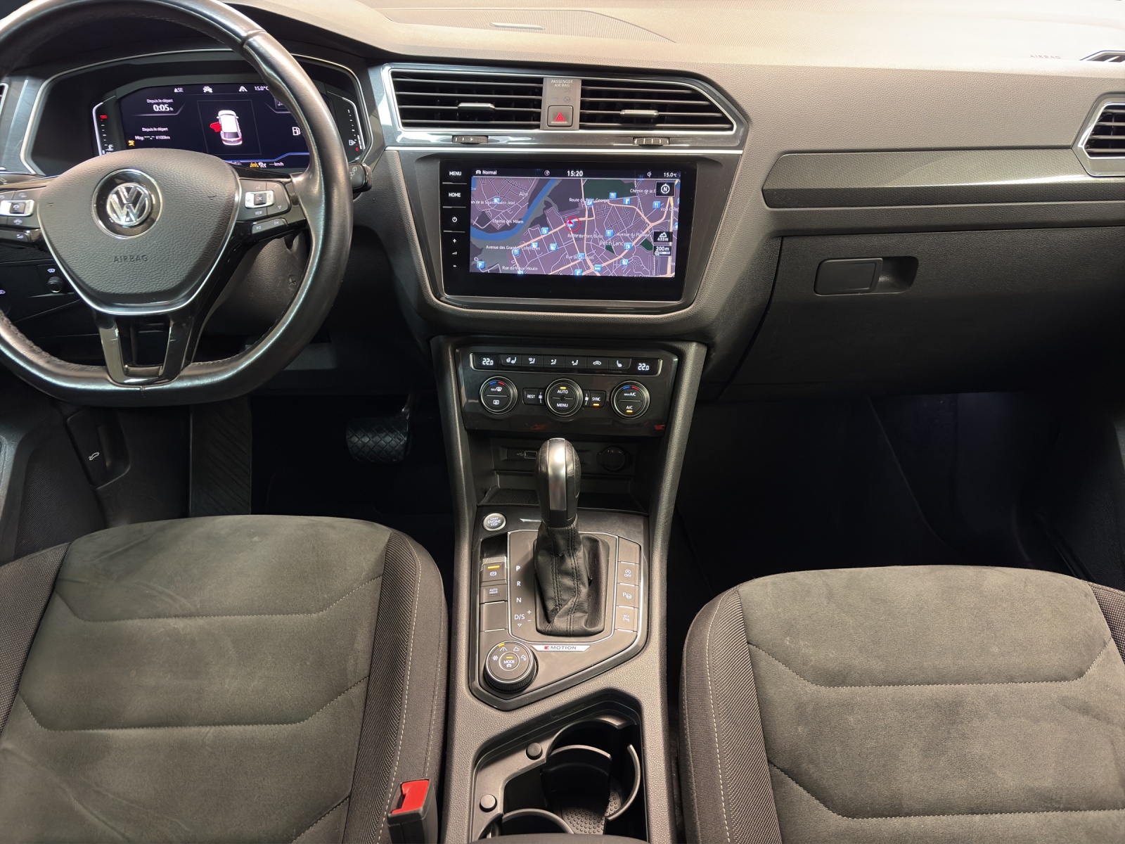 VW Tiguan 2.0TSI High 4M-image-12