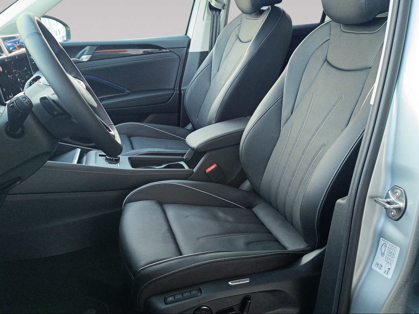 VW Tiguan LIFE 204PS / Vollhybrid / elektrische Reichweite bis 147Km (Stadt)-image-7