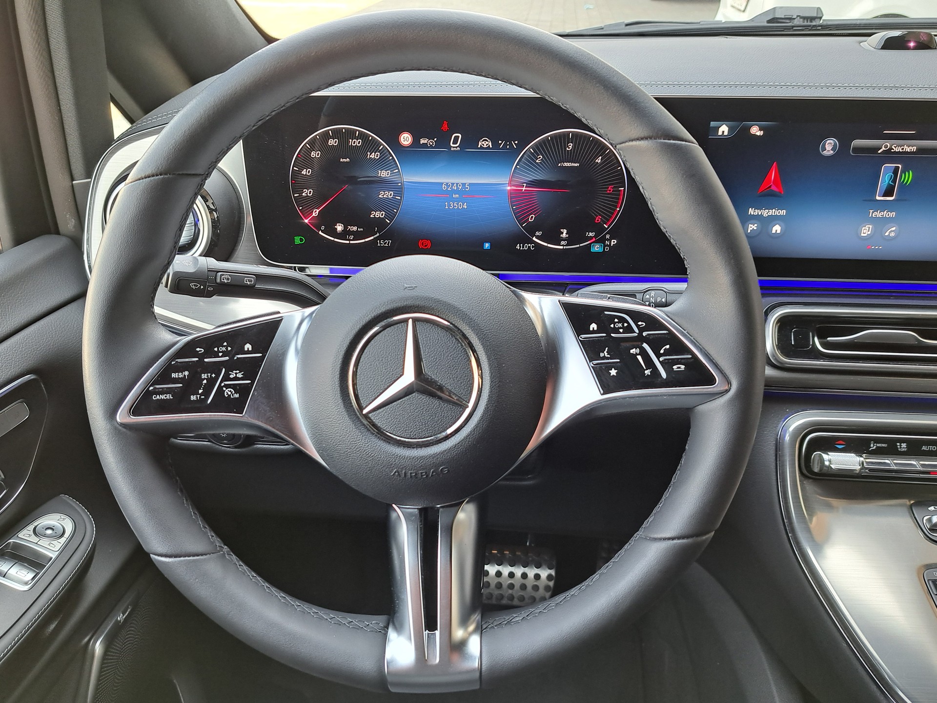 MERCEDES-BENZ V 300 d 4MATIC EXCLUSIVE Swiss Edition 3200mm L-image-8