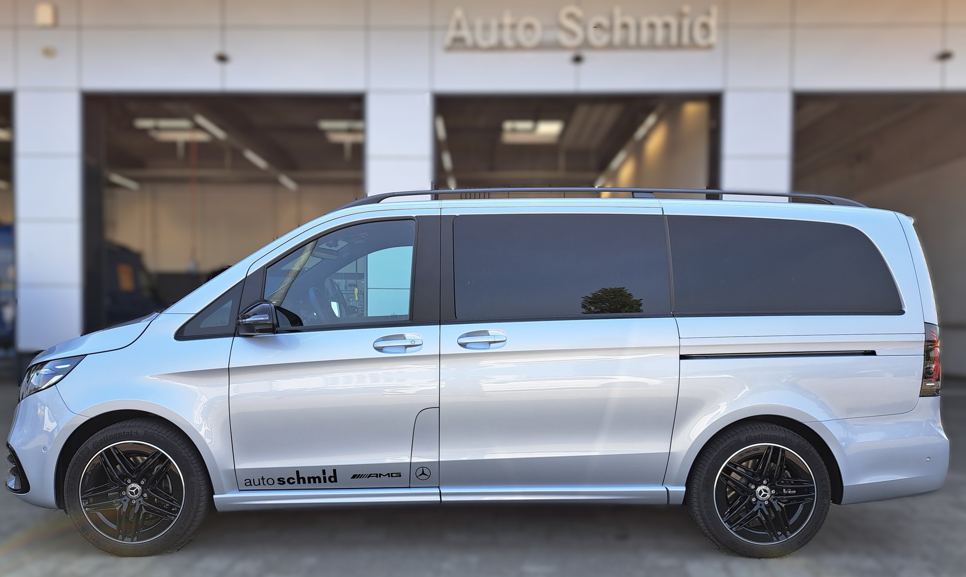 MERCEDES-BENZ V 300 d 4MATIC EXCLUSIVE Swiss Edition 3200mm L-image-1
