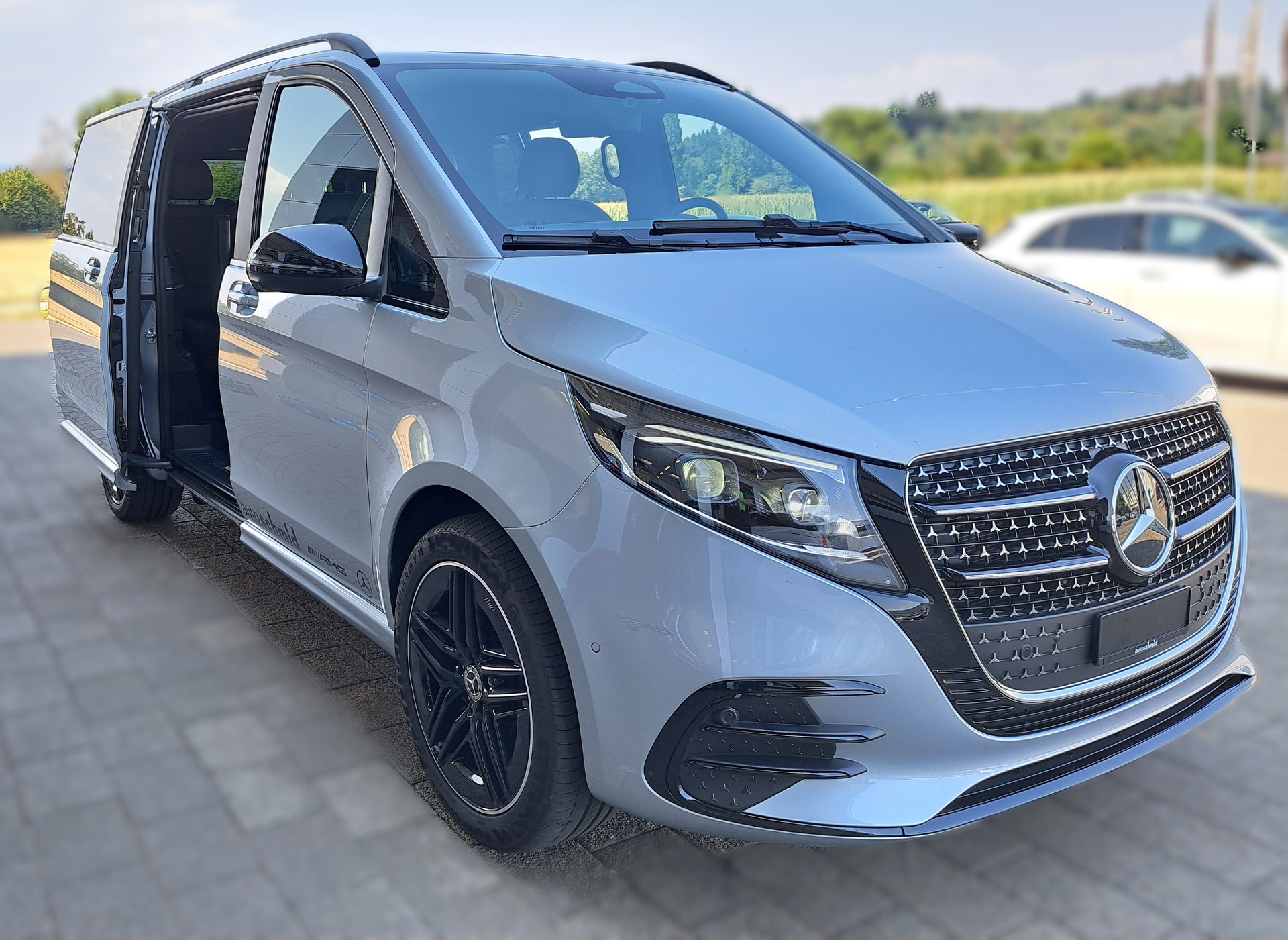 MERCEDES-BENZ V 300 d 4MATIC EXCLUSIVE Swiss Edition 3200mm L