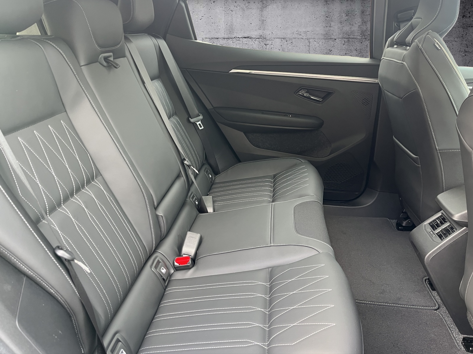MITSUBISHI Eclipse Cross BEV 87kWh Instyle-image-13