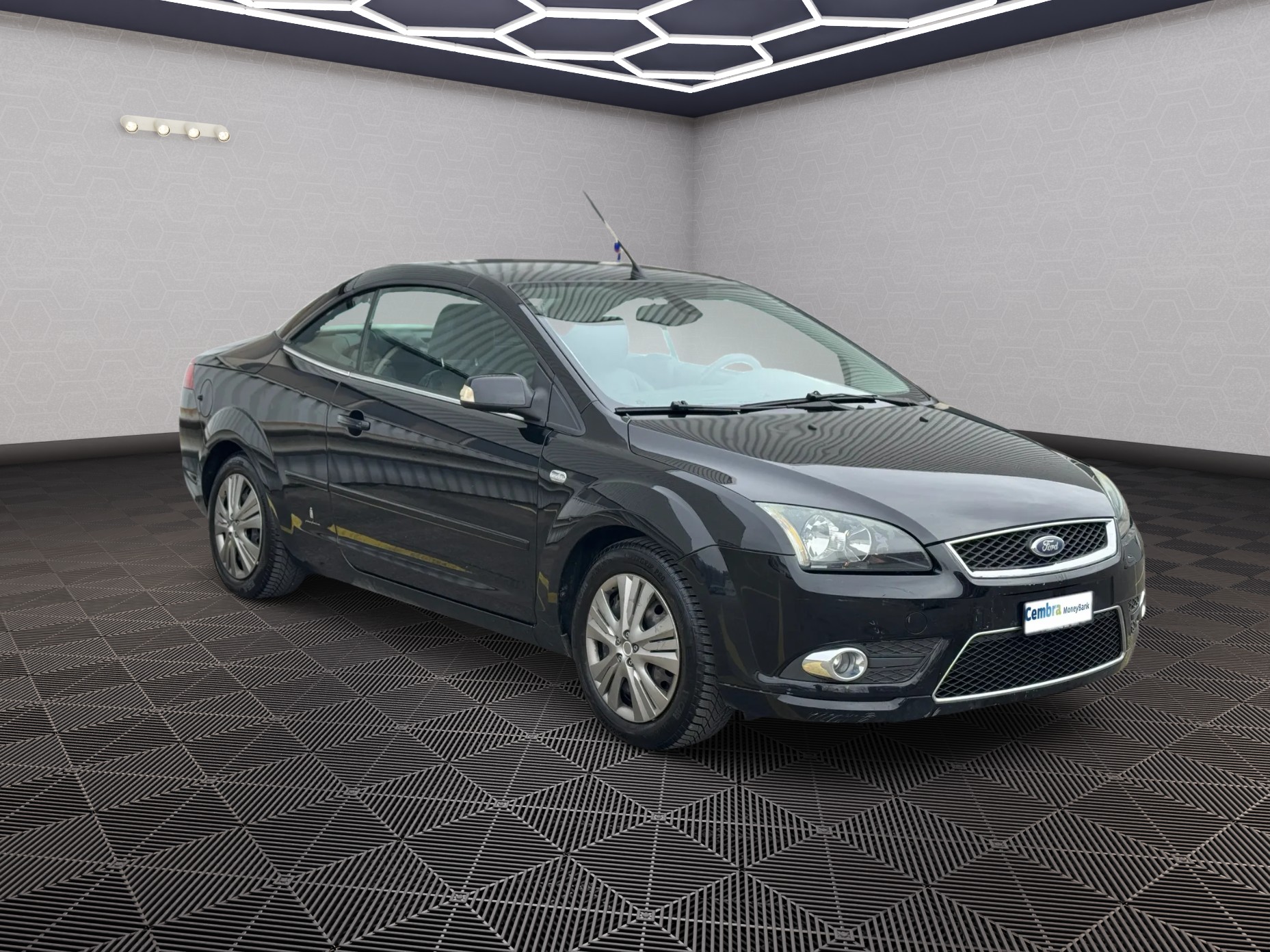 FORD Focus CC 2.0i Titanium-image-2