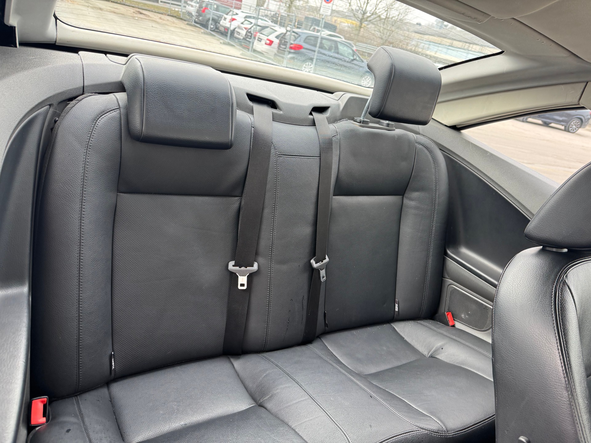 FORD Focus CC 2.0i Titanium-image-9