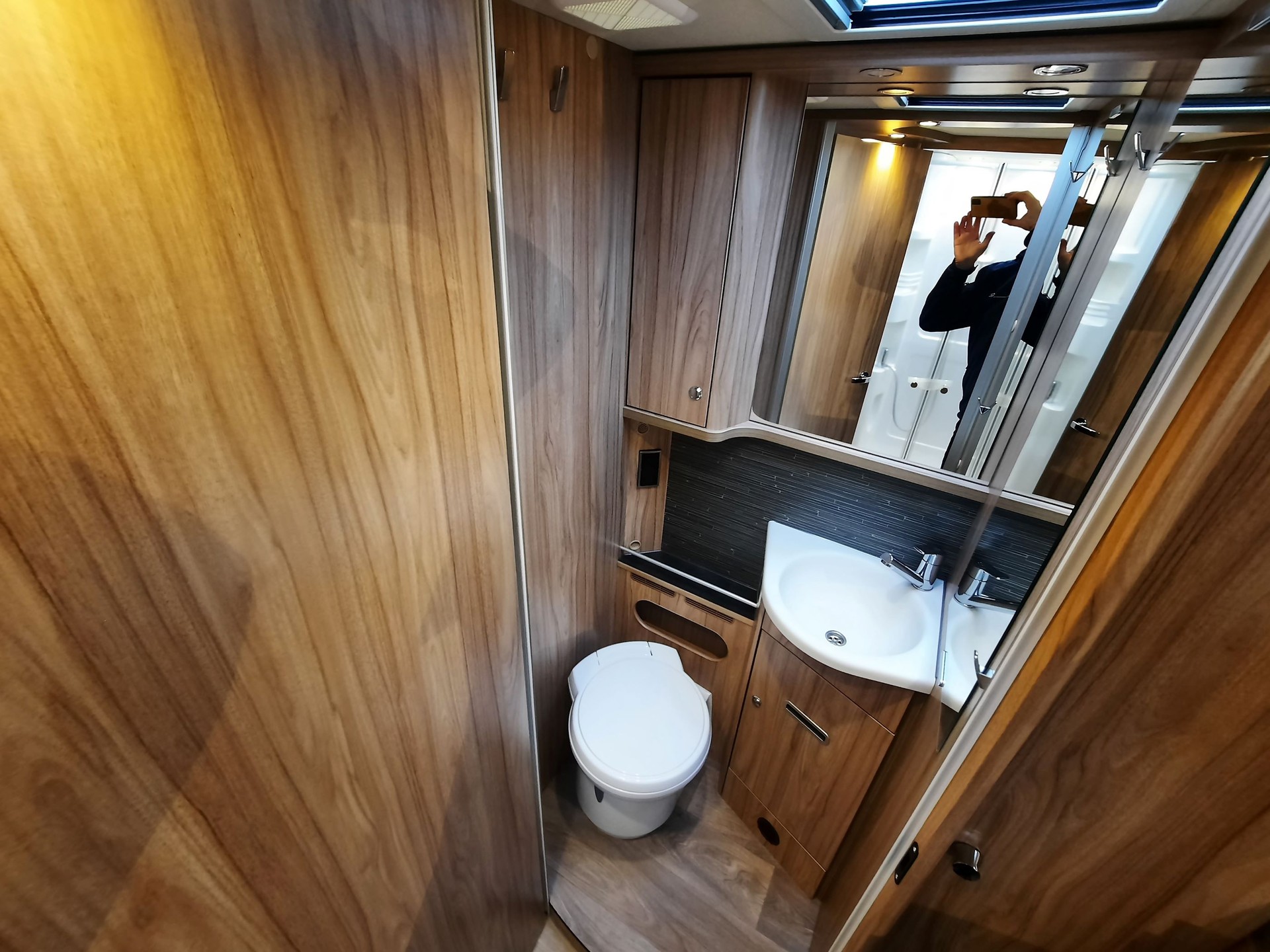 HYMER Exsis T 678-image-7