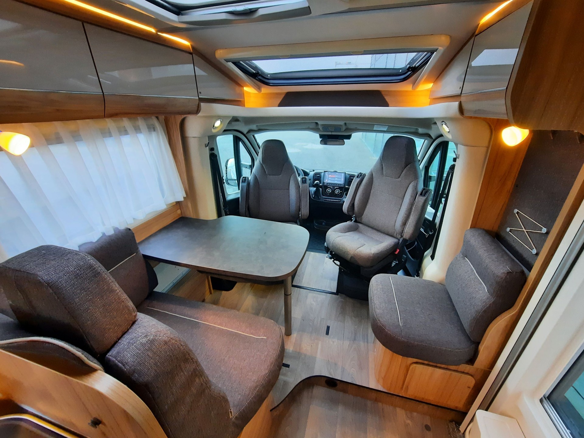 HYMER Exsis T 678-image-1