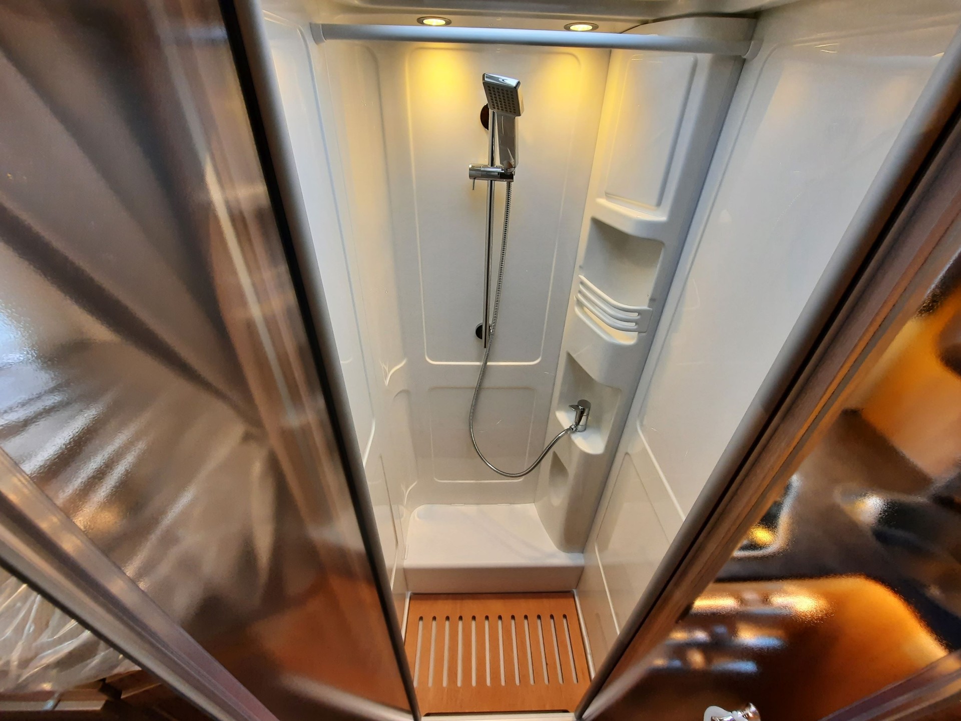 HYMER Exsis T 678-image-8