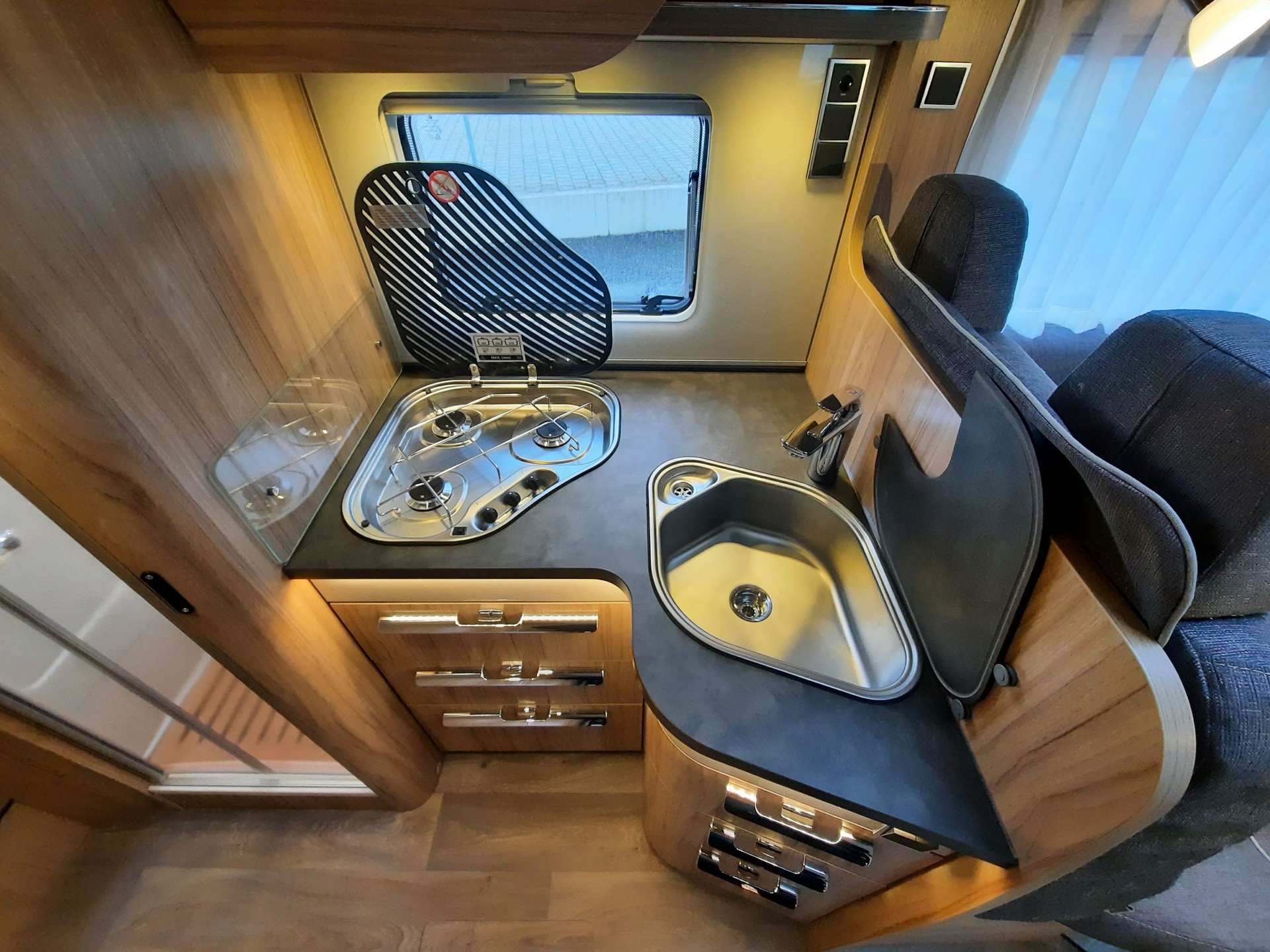 HYMER Exsis T 678-image-3