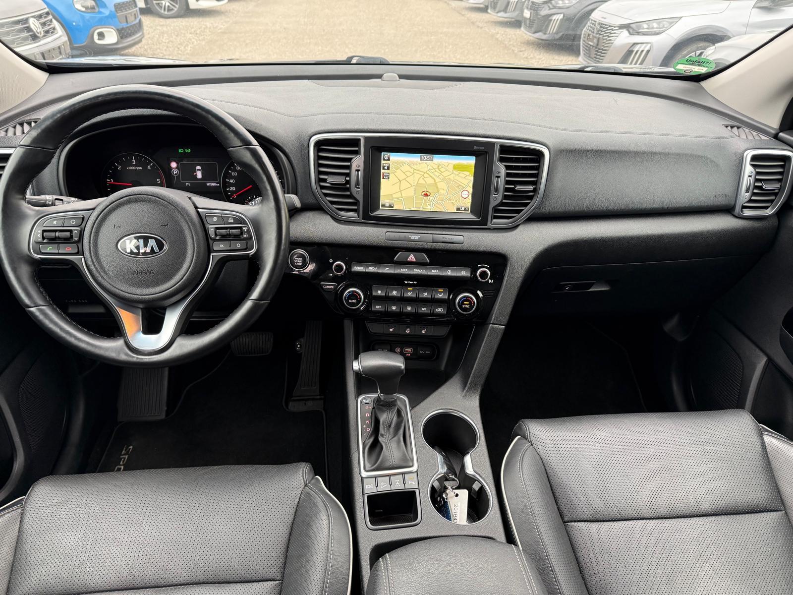 KIA Sportage 2.0 CRDi Style-image-8