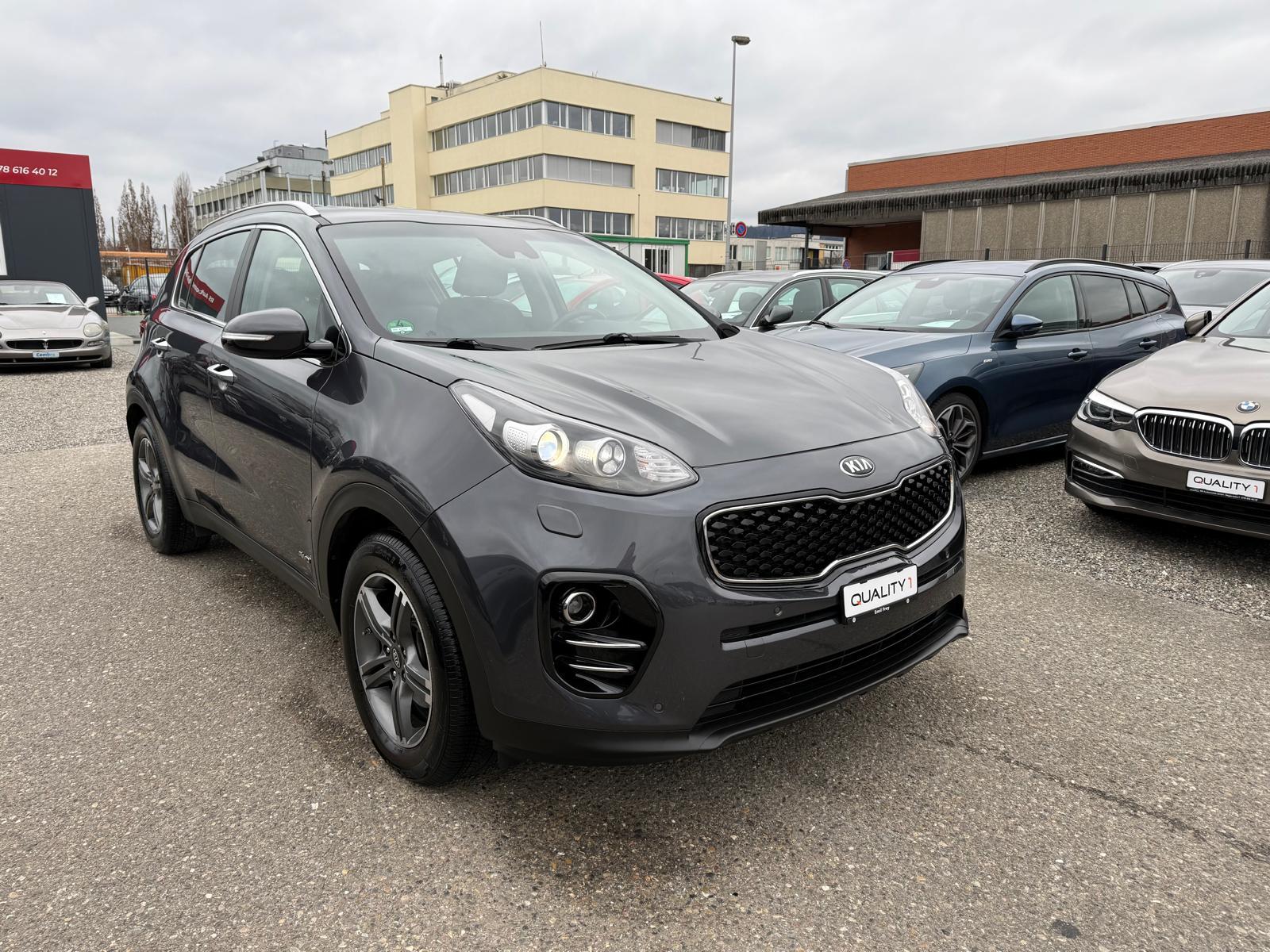 KIA Sportage 2.0 CRDi Style-image-1