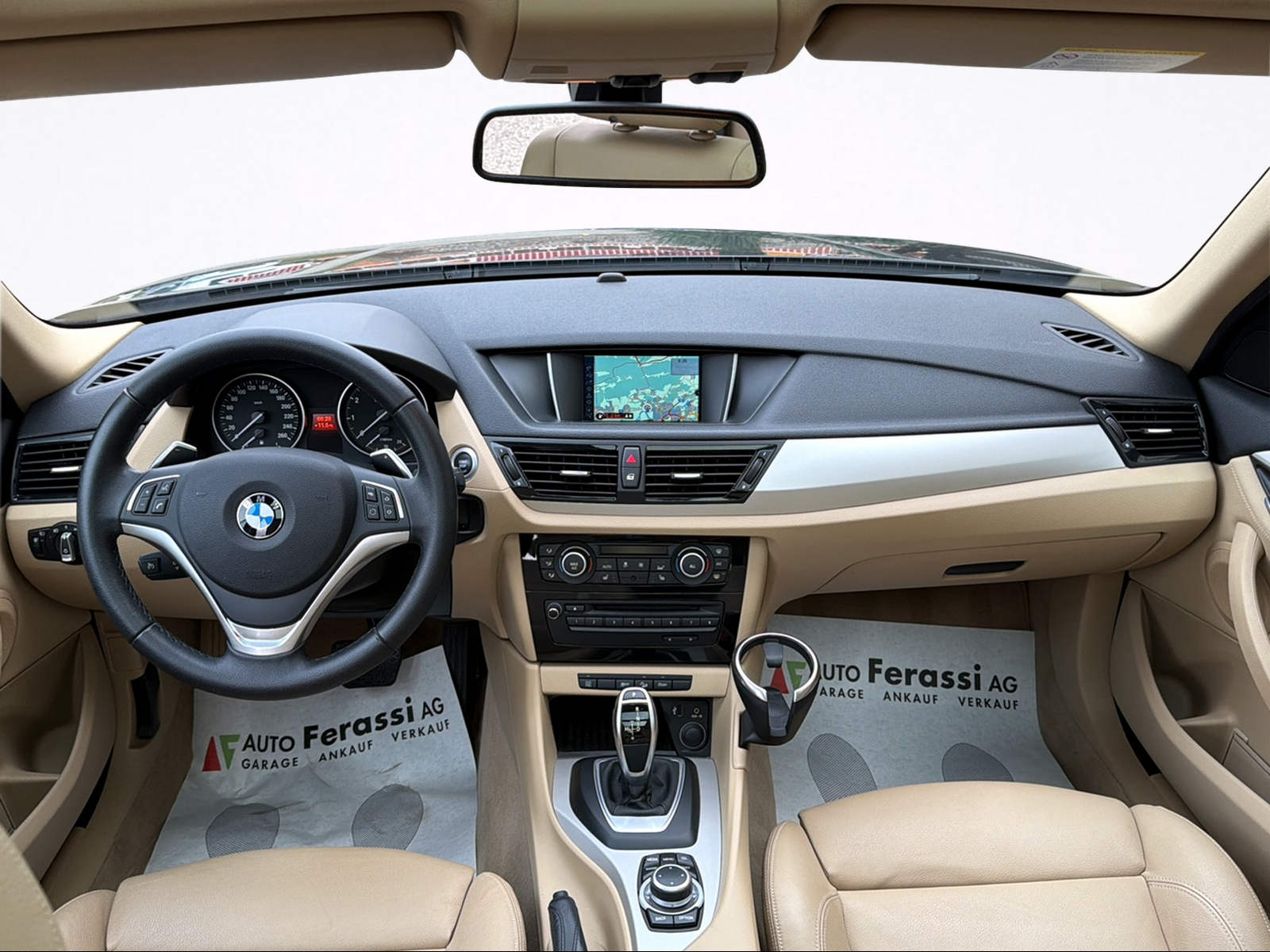 BMW X1 xDrive 28i Steptronic-image-8