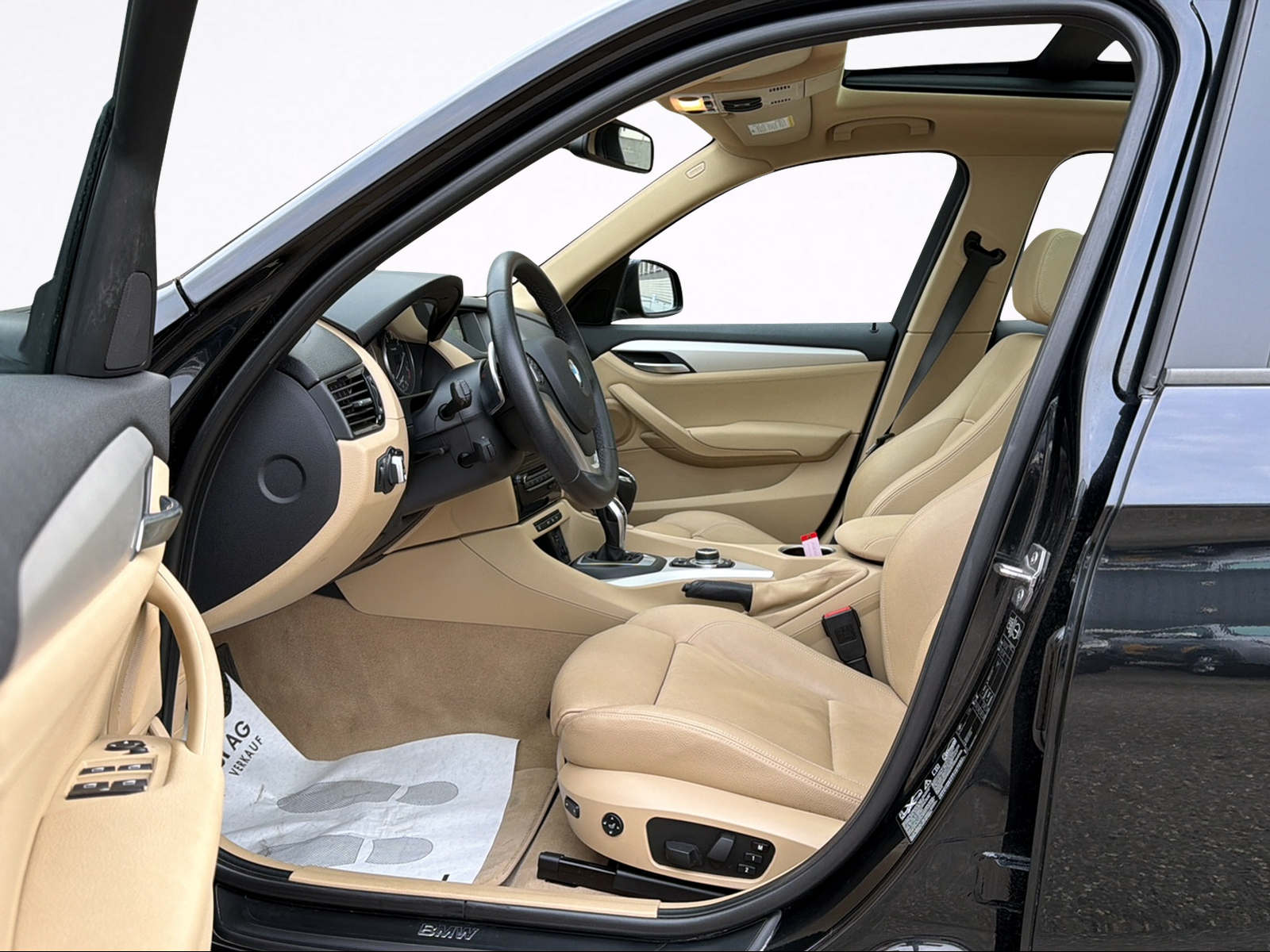 BMW X1 xDrive 28i Steptronic-image-10