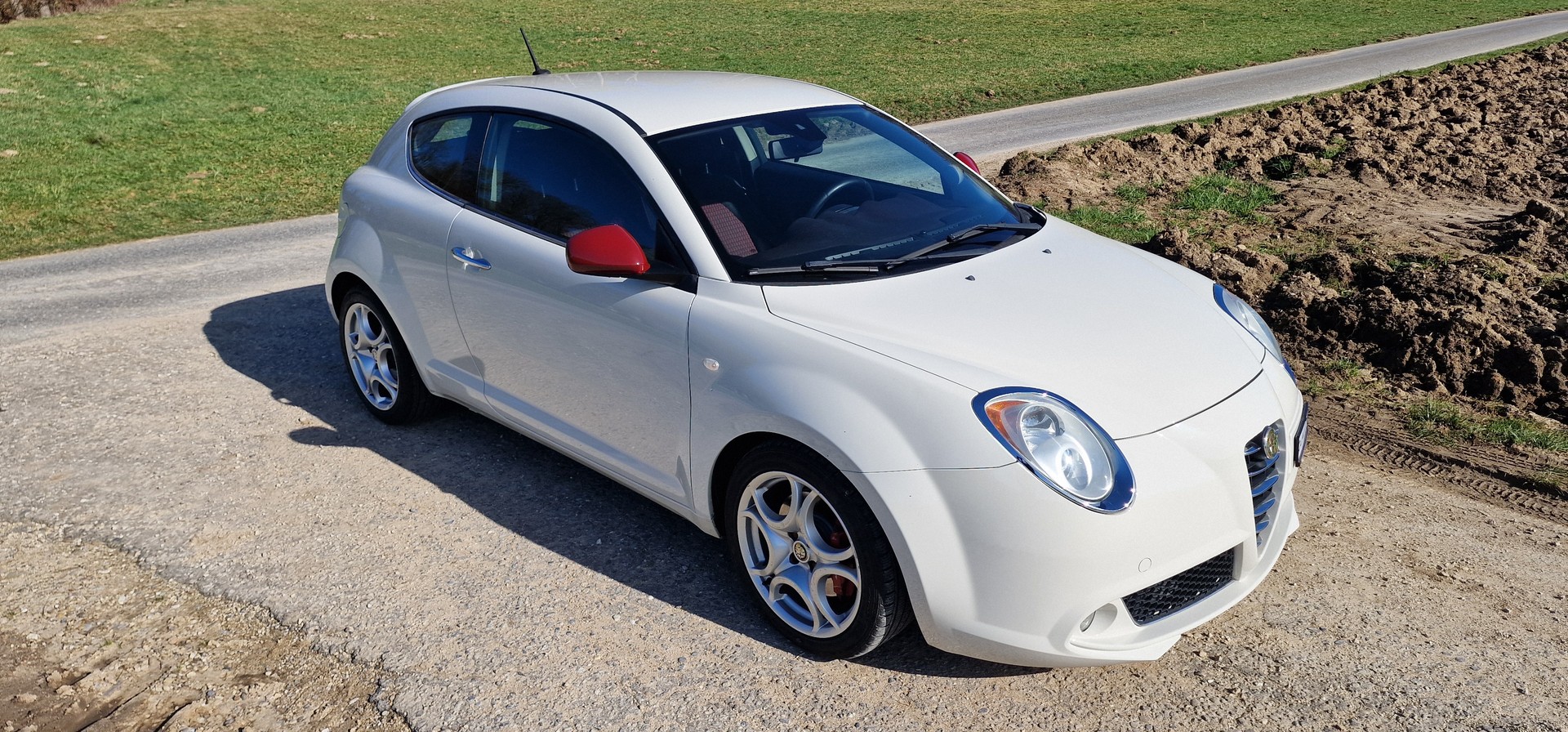 ALFA ROMEO MiTo 1.4 TB Distinctive-image-1