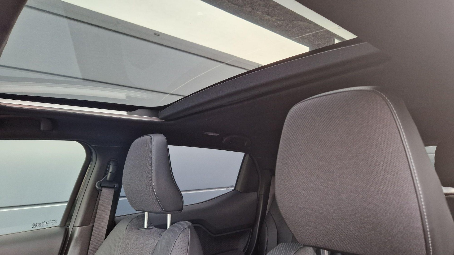 SUZUKI e Vitara Compact Top 4x4-image-10