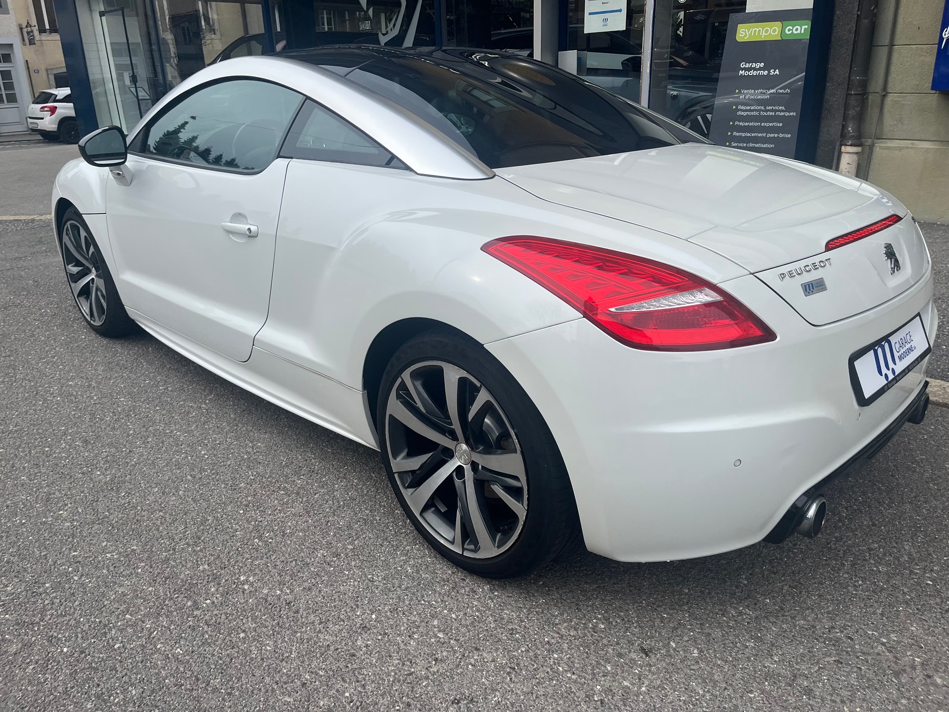 PEUGEOT RCZ 1.6 200 Turbo GT Line 6 vi-image-5